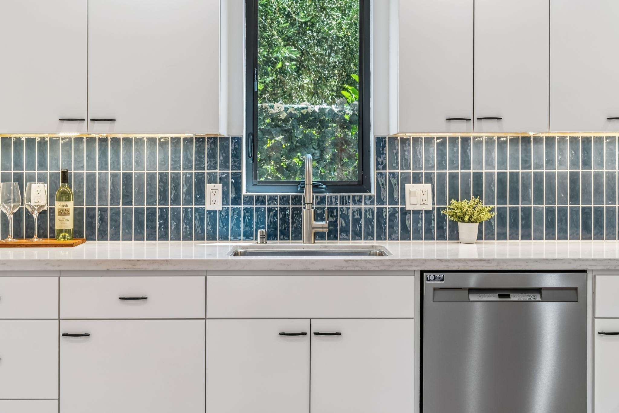 Detail Gallery Image 46 of 57 For 737-739 61st St, Oakland,  CA 94609 - – Beds | – Baths