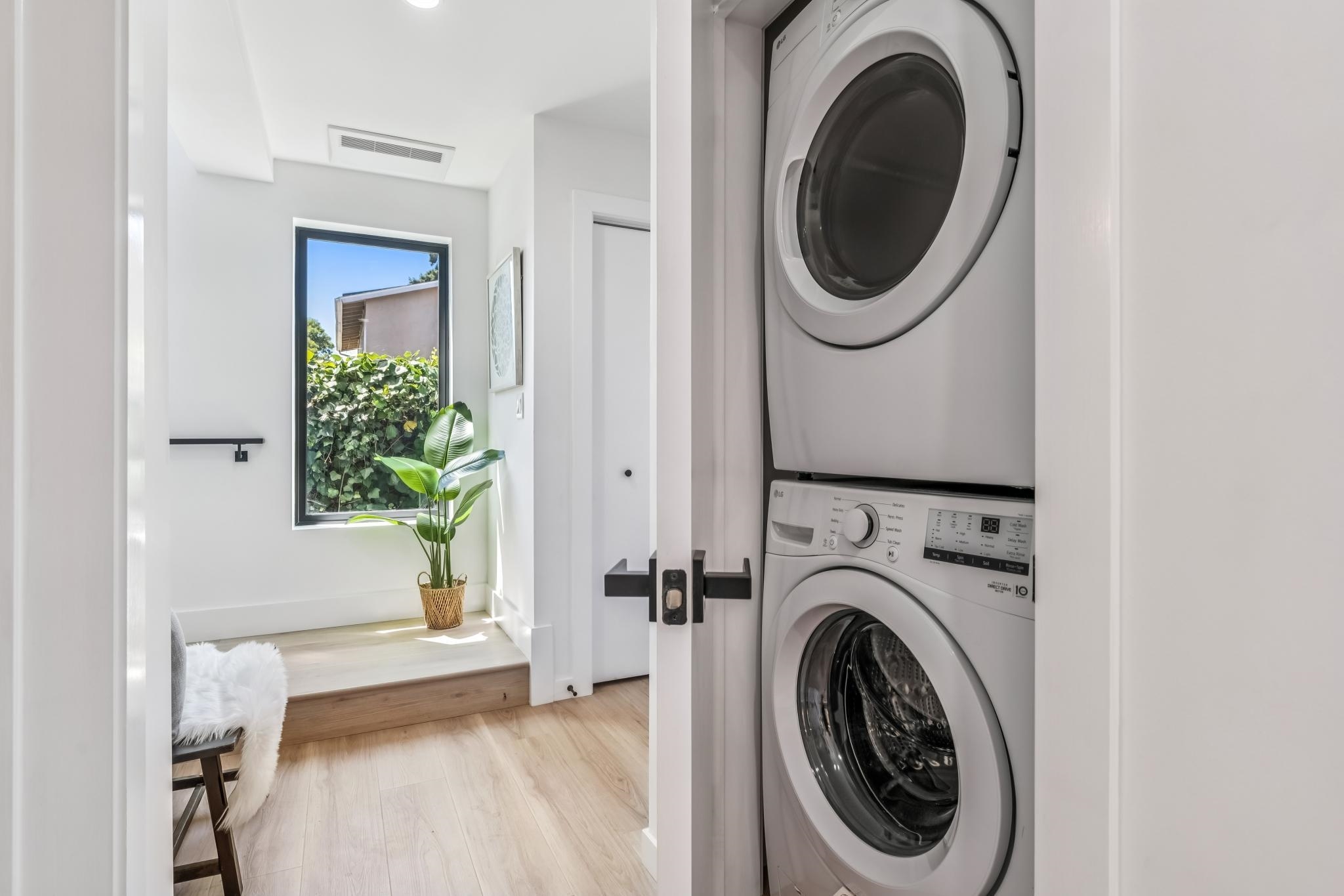 Detail Gallery Image 48 of 57 For 737-739 61st St, Oakland,  CA 94609 - – Beds | – Baths