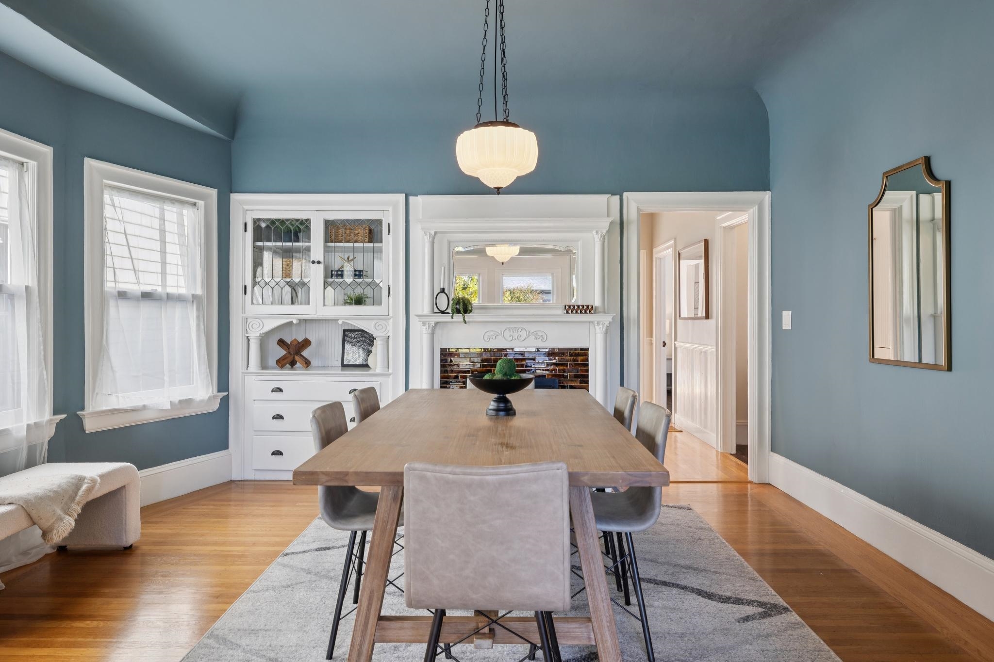 Detail Gallery Image 9 of 57 For 737-739 61st St, Oakland,  CA 94609 - – Beds | – Baths