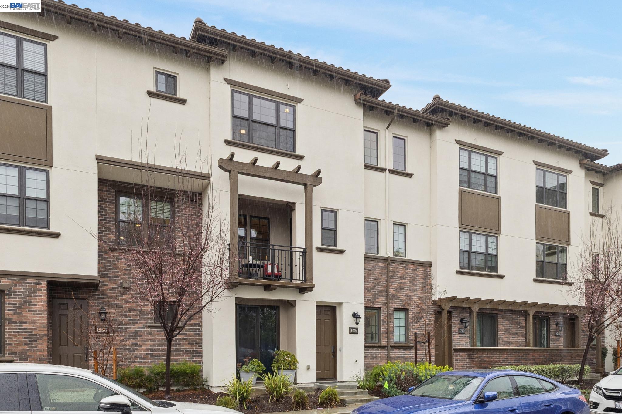 Detail Gallery Image 2 of 54 For 3460 Serra Cir, Pleasanton,  CA 94588 - 4 Beds | 3/1 Baths