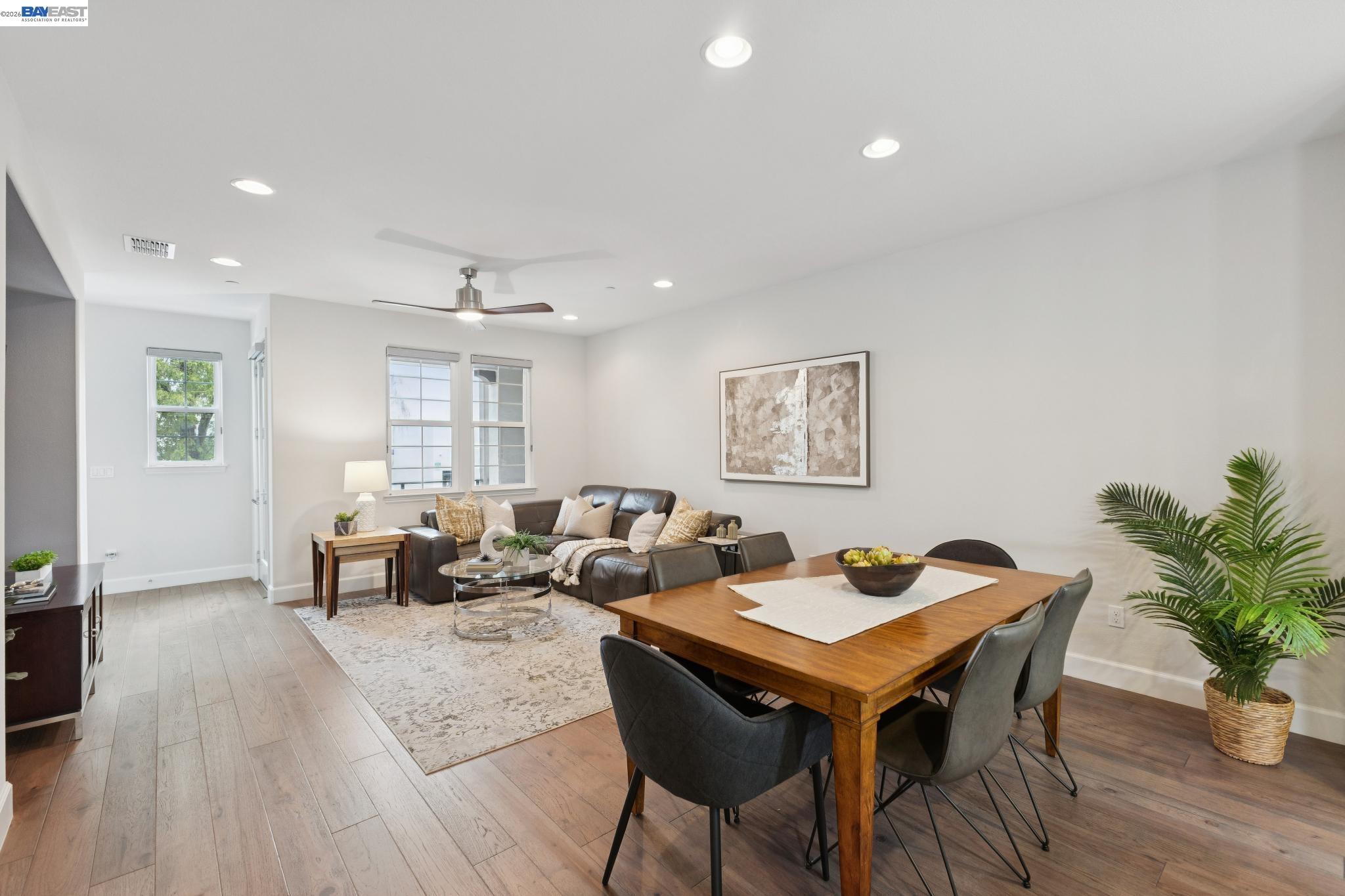 Detail Gallery Image 15 of 54 For 3460 Serra Cir, Pleasanton,  CA 94588 - 4 Beds | 3/1 Baths