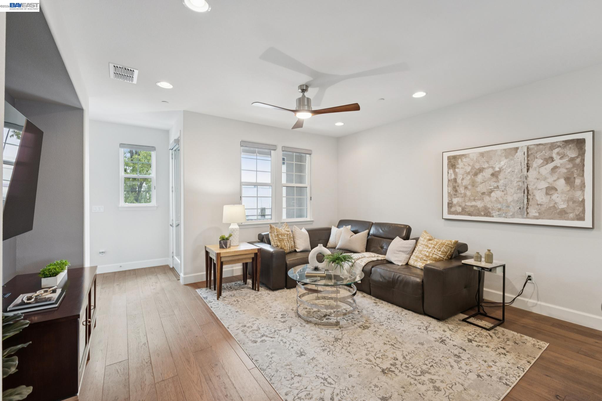 Detail Gallery Image 16 of 54 For 3460 Serra Cir, Pleasanton,  CA 94588 - 4 Beds | 3/1 Baths