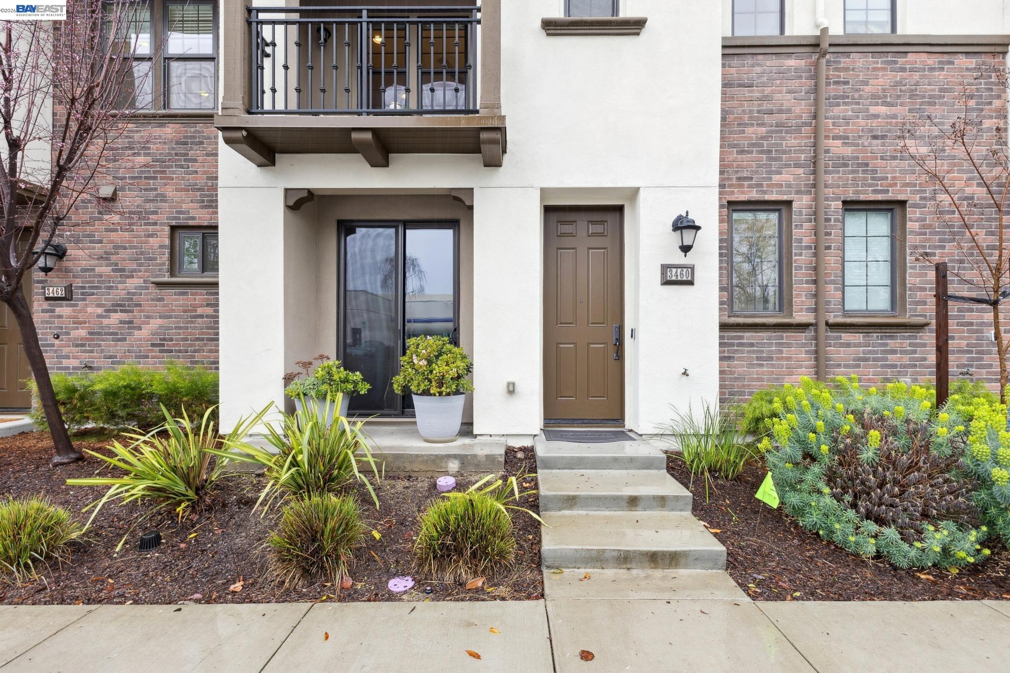 Detail Gallery Image 4 of 54 For 3460 Serra Cir, Pleasanton,  CA 94588 - 4 Beds | 3/1 Baths