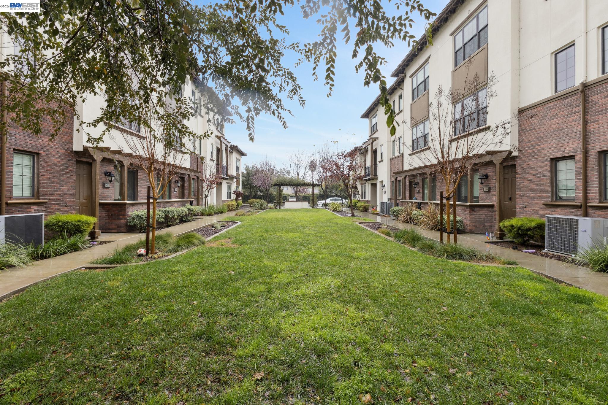 Detail Gallery Image 46 of 54 For 3460 Serra Cir, Pleasanton,  CA 94588 - 4 Beds | 3/1 Baths