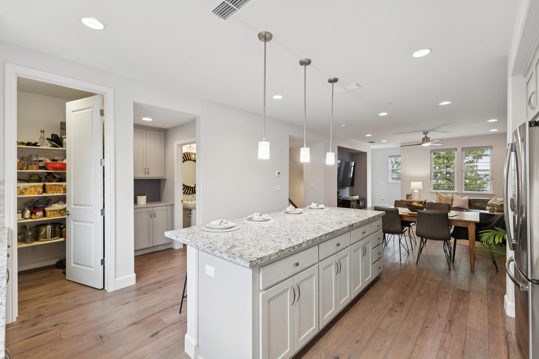 Photo #10: 41123756 Listing: Photo #10