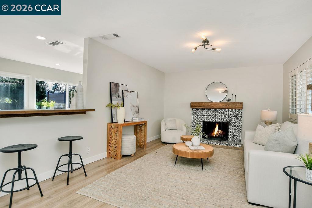 Detail Gallery Image 4 of 34 For 508 Viewmont Street, Benicia,  CA 94510-2325 - 3 Beds | 2 Baths