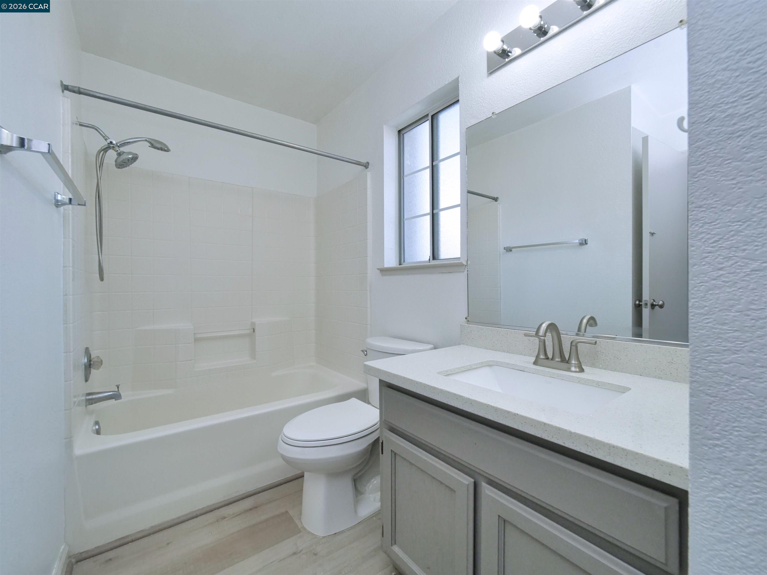 Detail Gallery Image 28 of 53 For 269 Tamarisk Cir, Suisun City,  CA 94585 - 3 Beds | 2/1 Baths