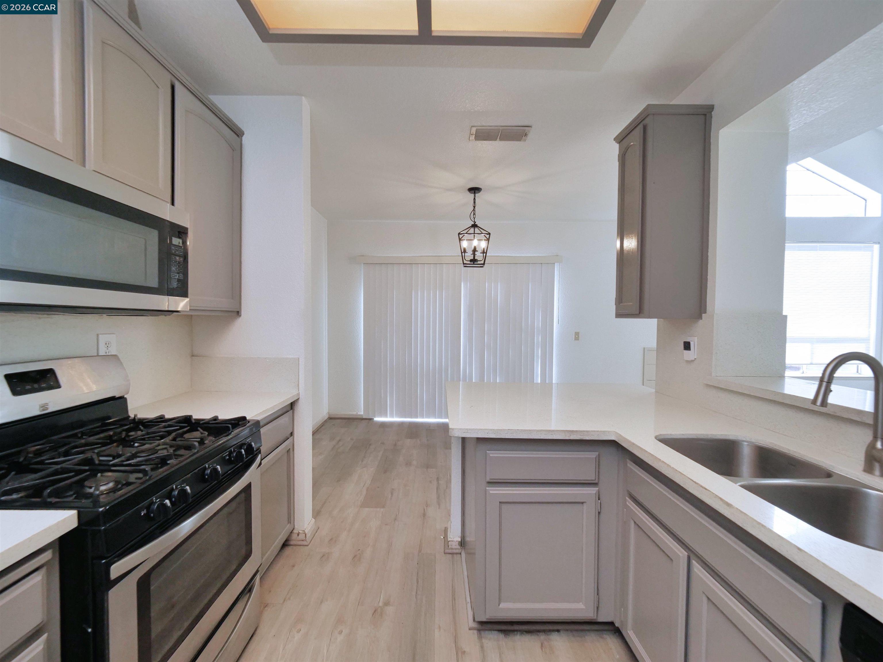 Detail Gallery Image 39 of 53 For 269 Tamarisk Cir, Suisun City,  CA 94585 - 3 Beds | 2/1 Baths