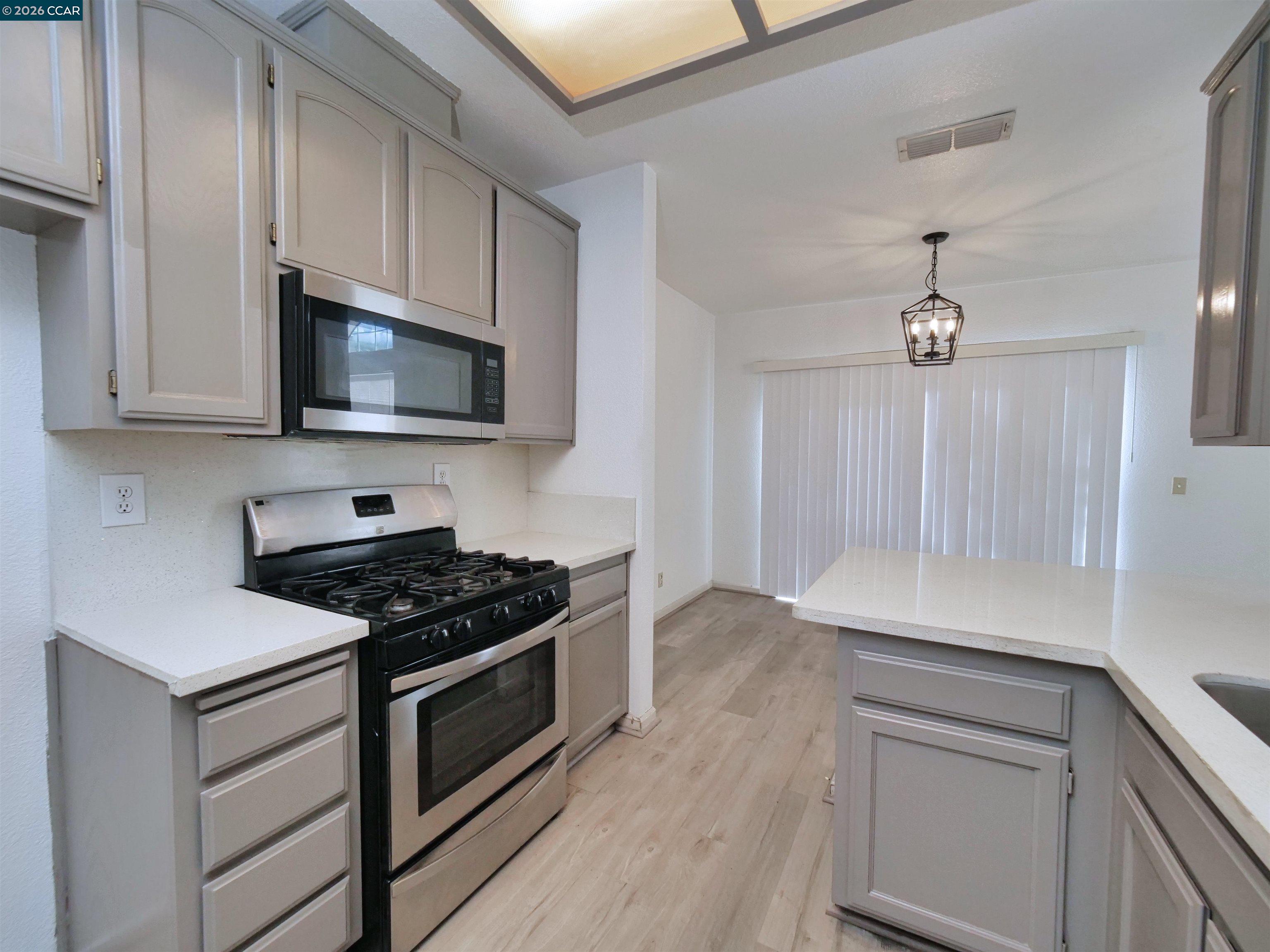 Detail Gallery Image 40 of 53 For 269 Tamarisk Cir, Suisun City,  CA 94585 - 3 Beds | 2/1 Baths