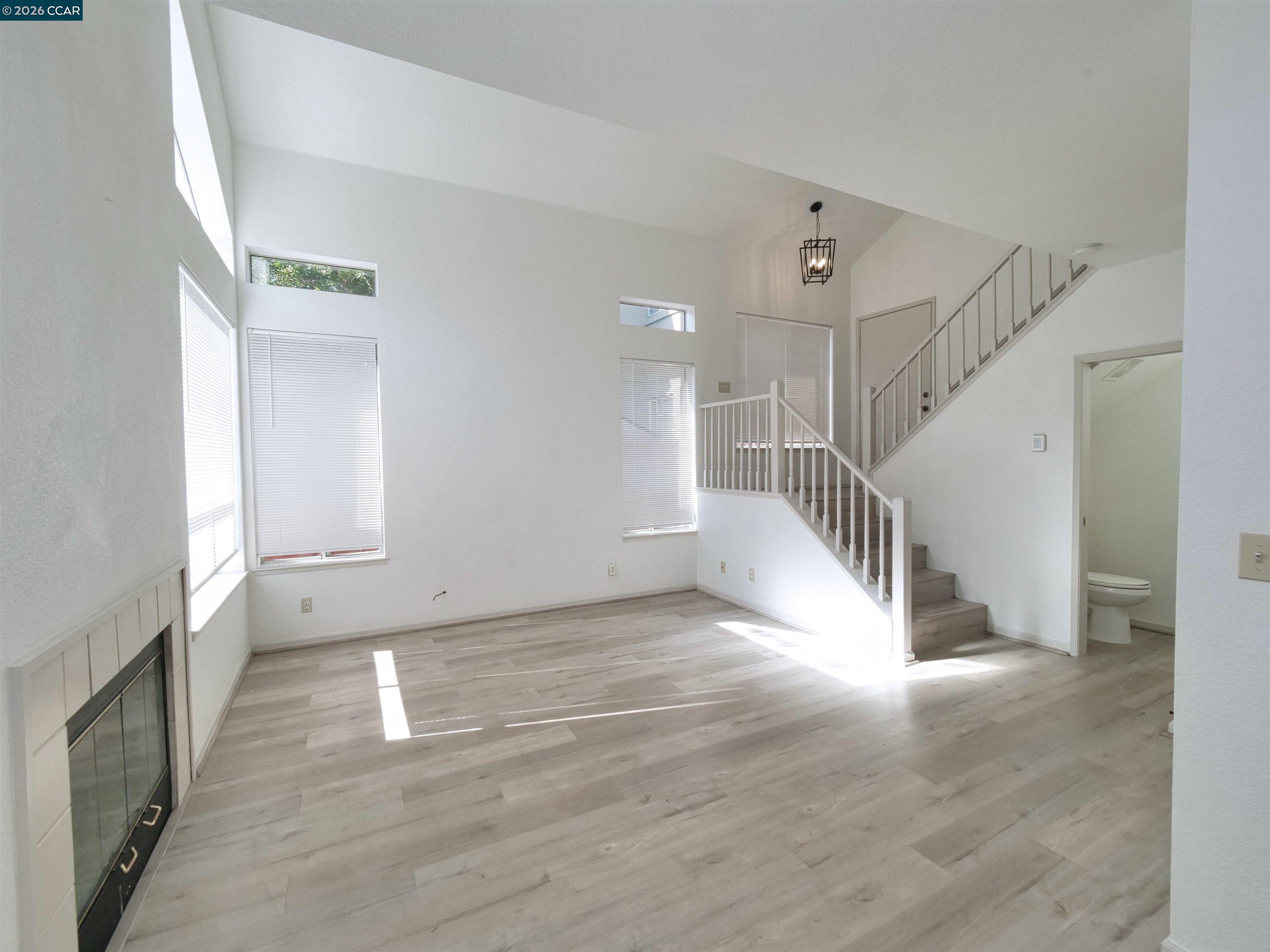 Detail Gallery Image 8 of 53 For 269 Tamarisk Cir, Suisun City,  CA 94585 - 3 Beds | 2/1 Baths