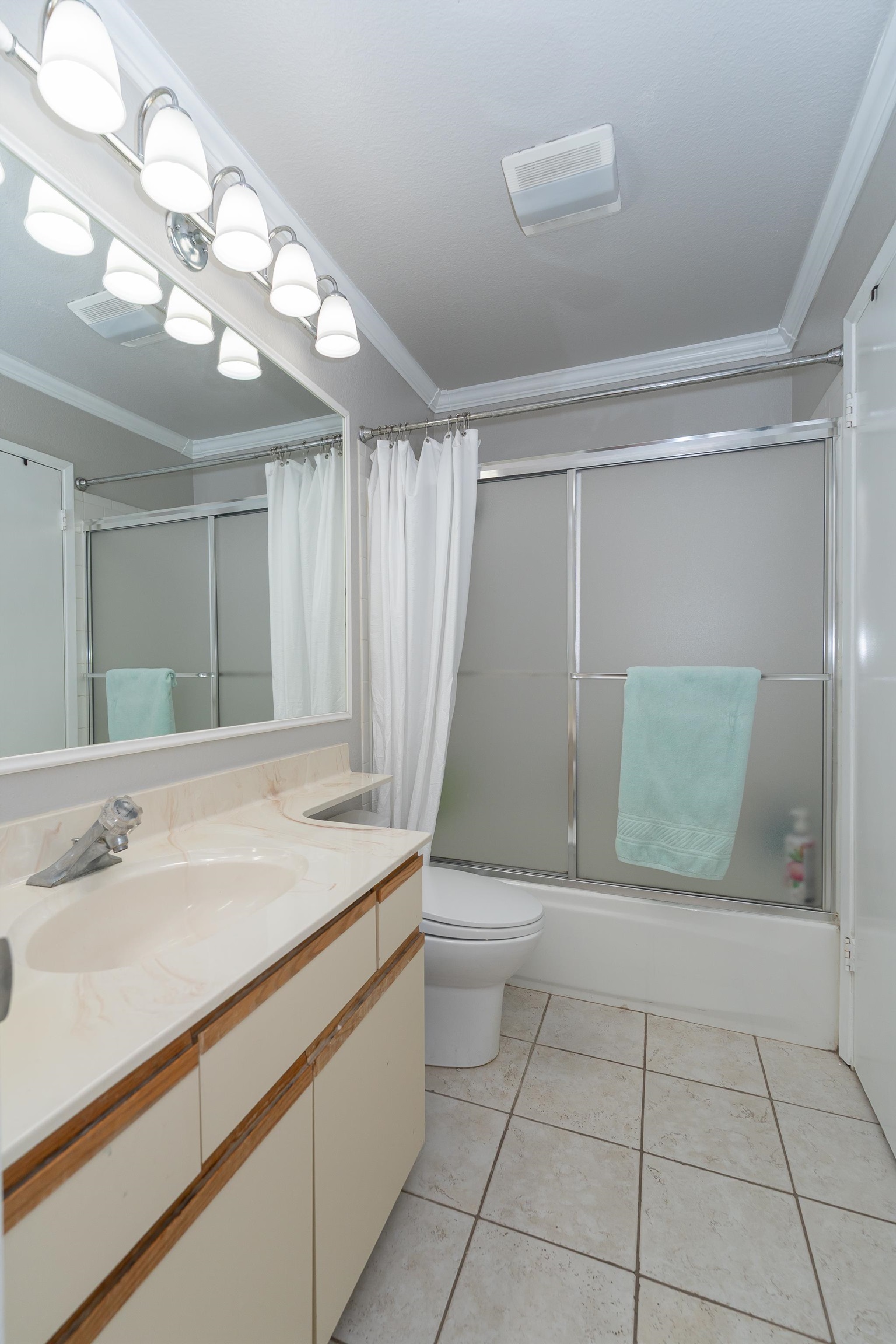 Photo #10: 41123764 Listing: Photo #10