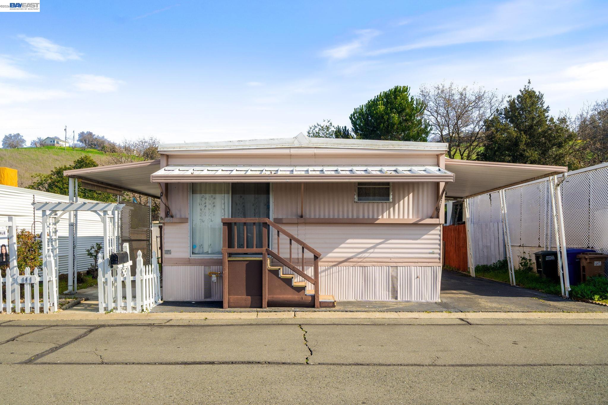 Front Image Thumbnail for BE41123774