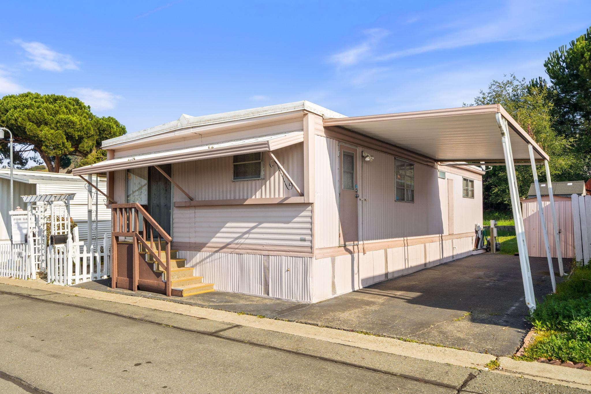 Detail Gallery Image 2 of 25 For 141 Scenic Dr, Concord,  CA 94518 - 2 Beds | 1 Baths