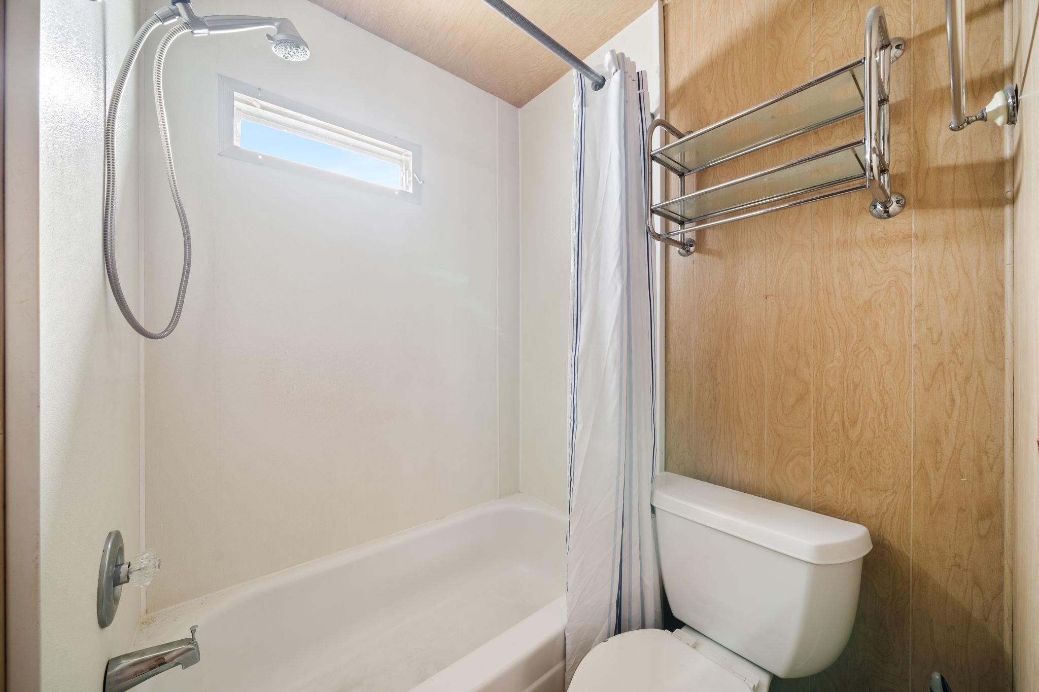 Detail Gallery Image 17 of 25 For 141 Scenic Dr, Concord,  CA 94518 - 2 Beds | 1 Baths