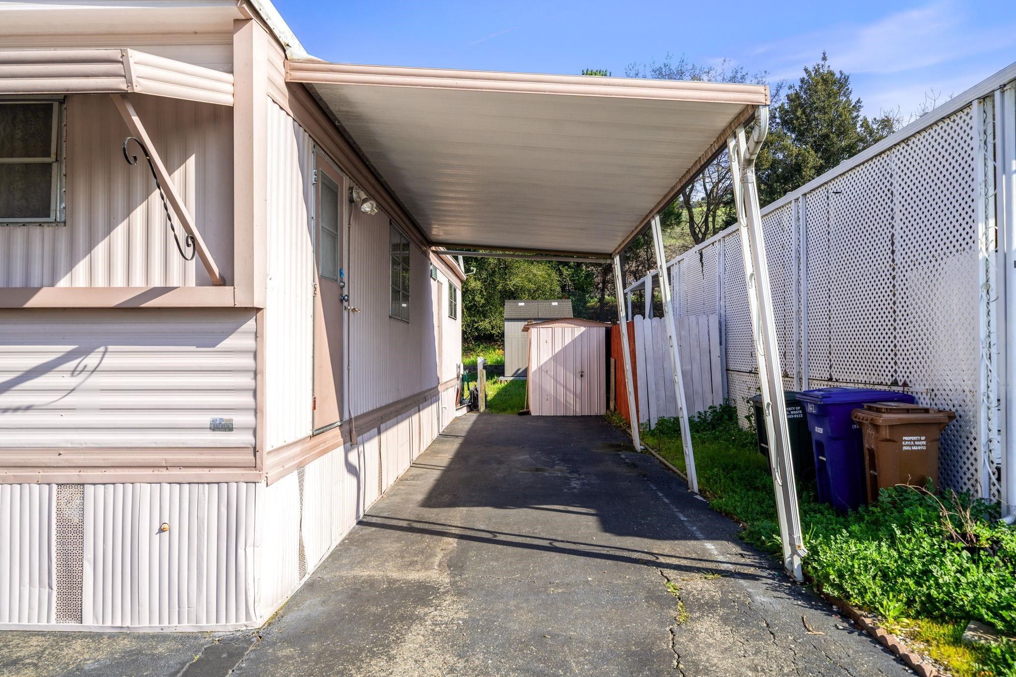 Detail Gallery Image 5 of 25 For 141 Scenic Dr, Concord,  CA 94518 - 2 Beds | 1 Baths