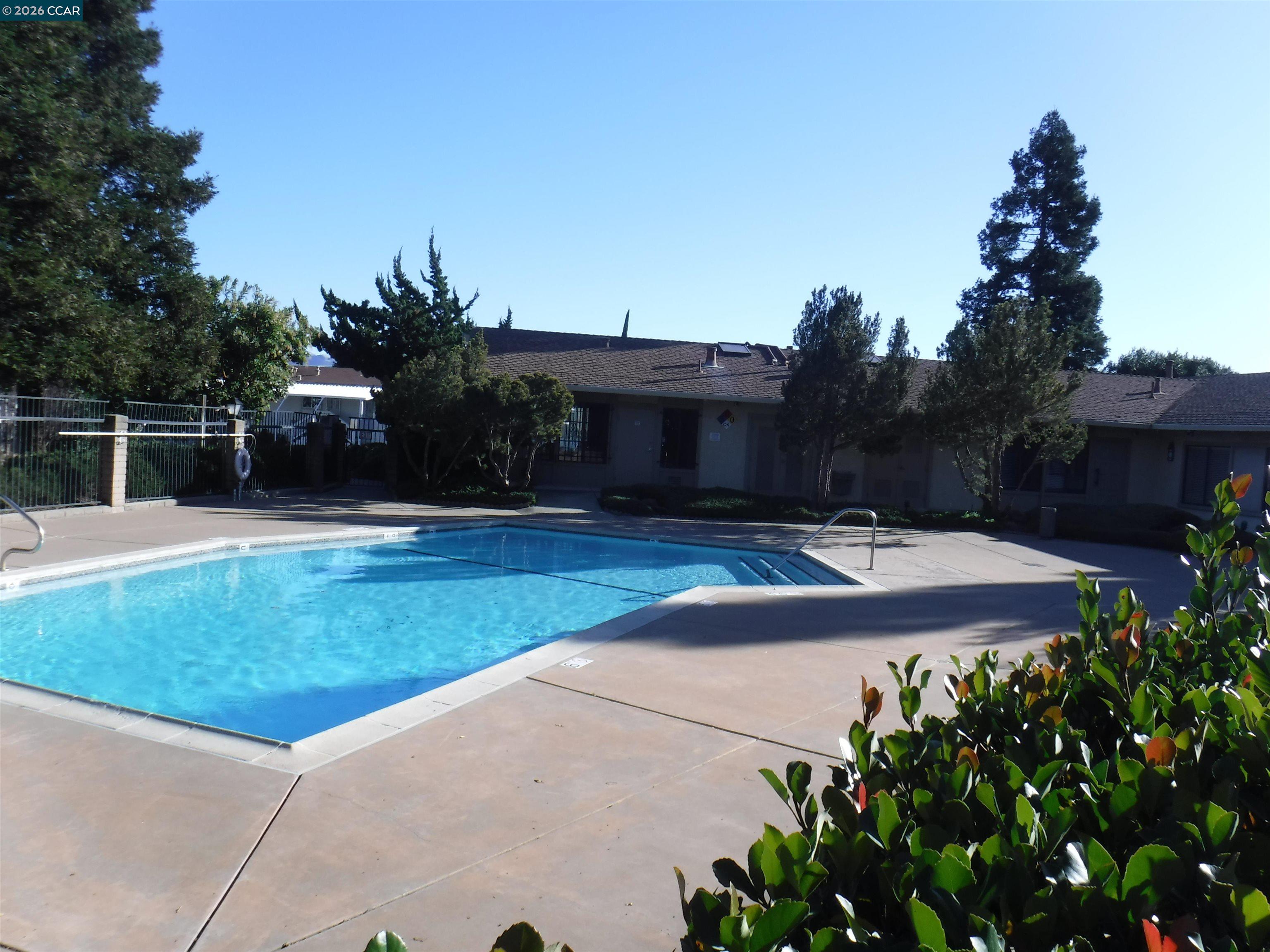 Detail Gallery Image 5 of 18 For 315 via Valencia #138,  Pacheco,  CA 94553 - 2 Beds | 2 Baths