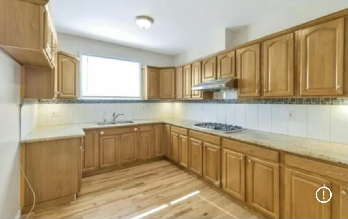 Detail Gallery Image 4 of 8 For 1720 46th Ave, Oakland,  CA 94601 - – Beds | – Baths