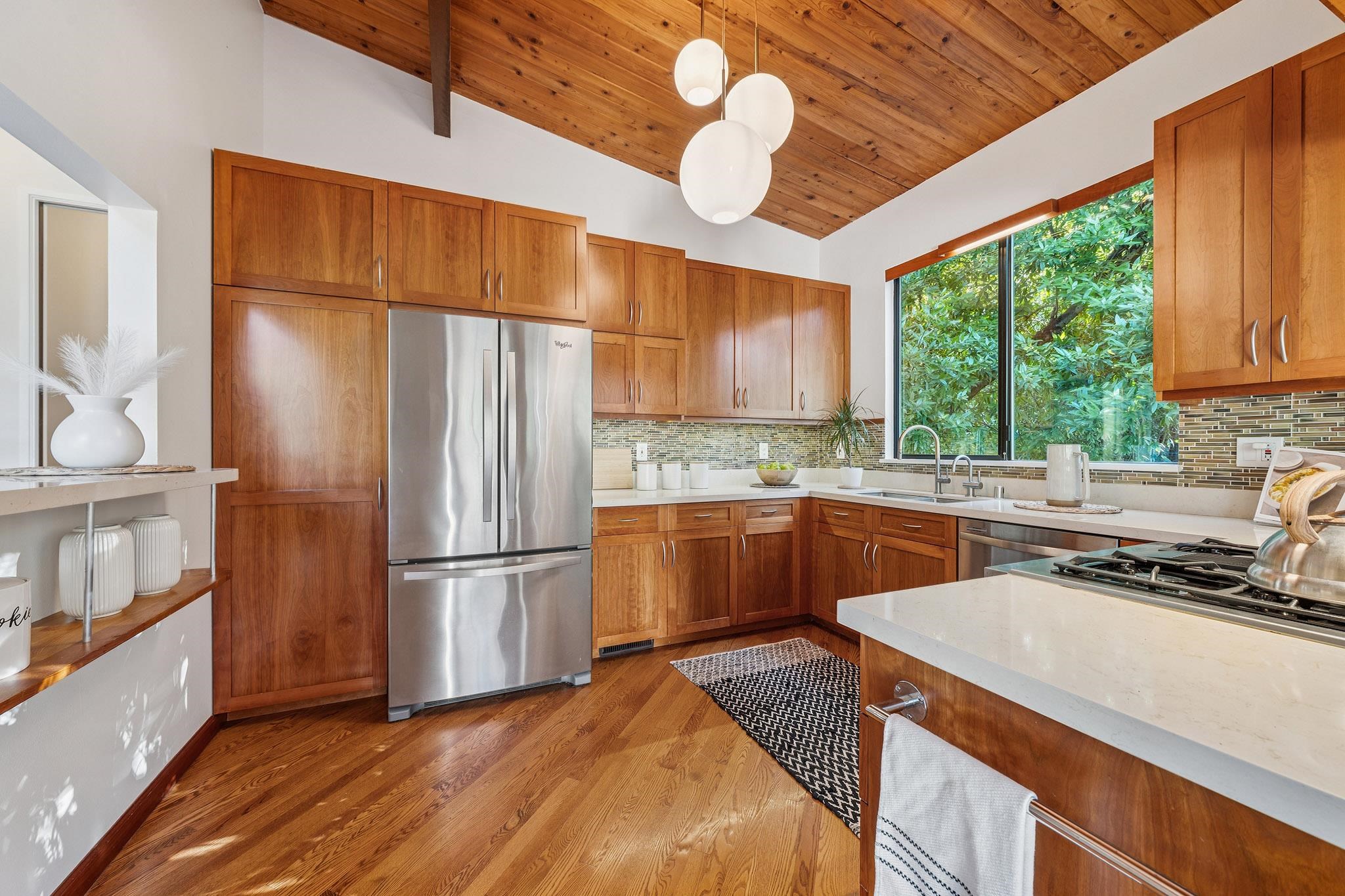 Detail Gallery Image 11 of 40 For 1375 Alvarado Rd, Berkeley,  CA 94705 - 3 Beds | 2 Baths