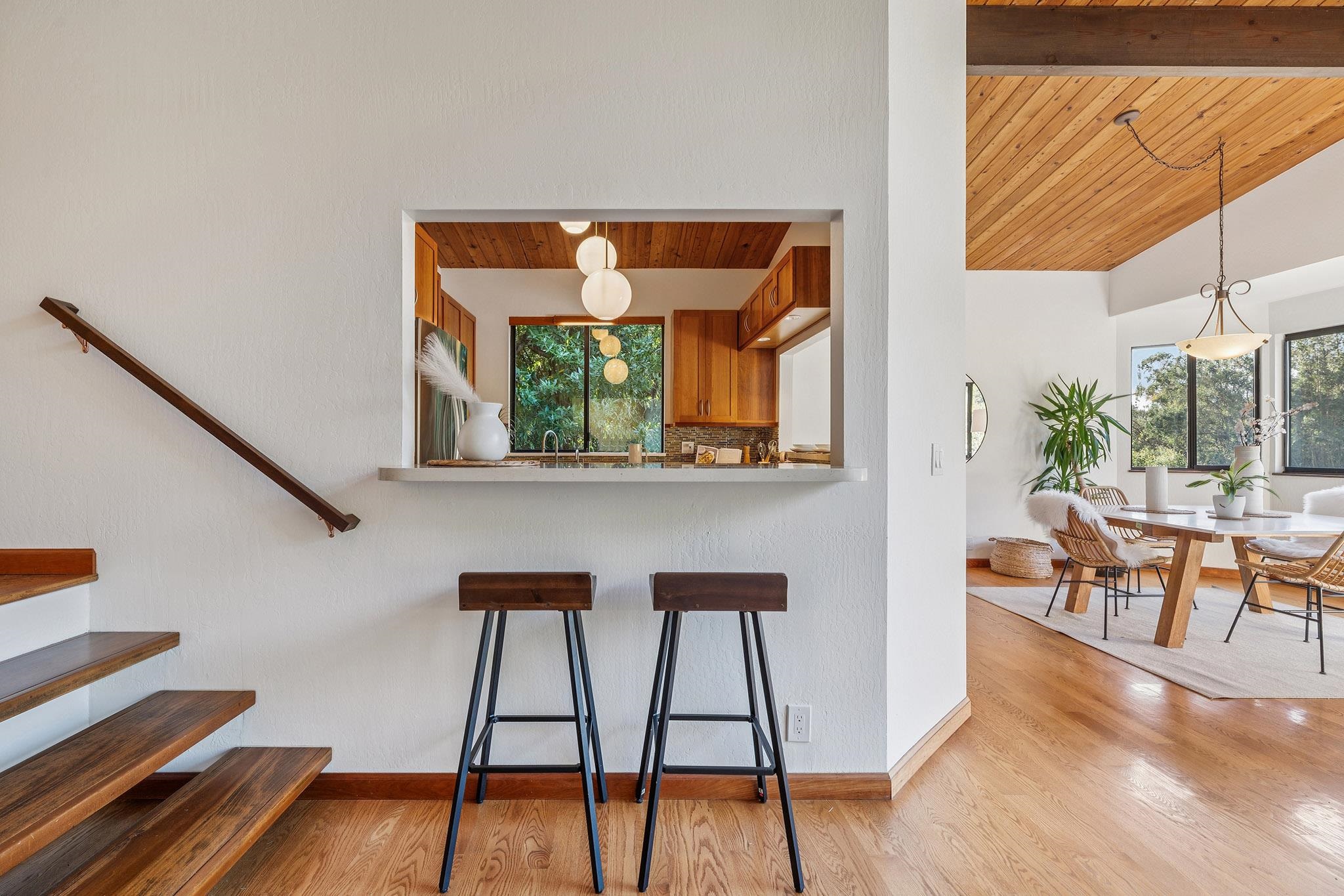 Detail Gallery Image 6 of 40 For 1375 Alvarado Rd, Berkeley,  CA 94705 - 3 Beds | 2 Baths