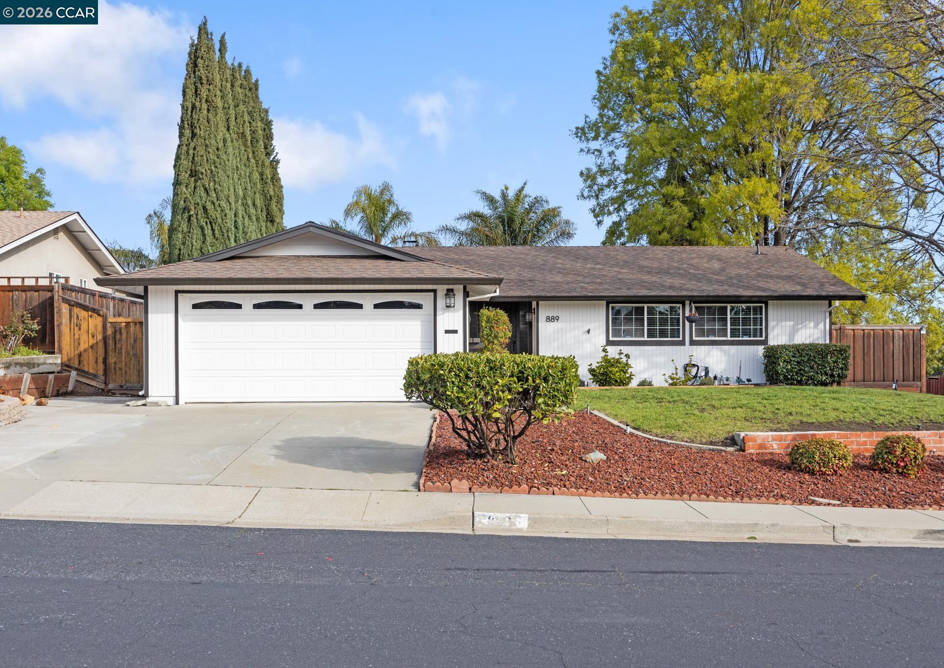 Front Image Thumbnail for CC41123778