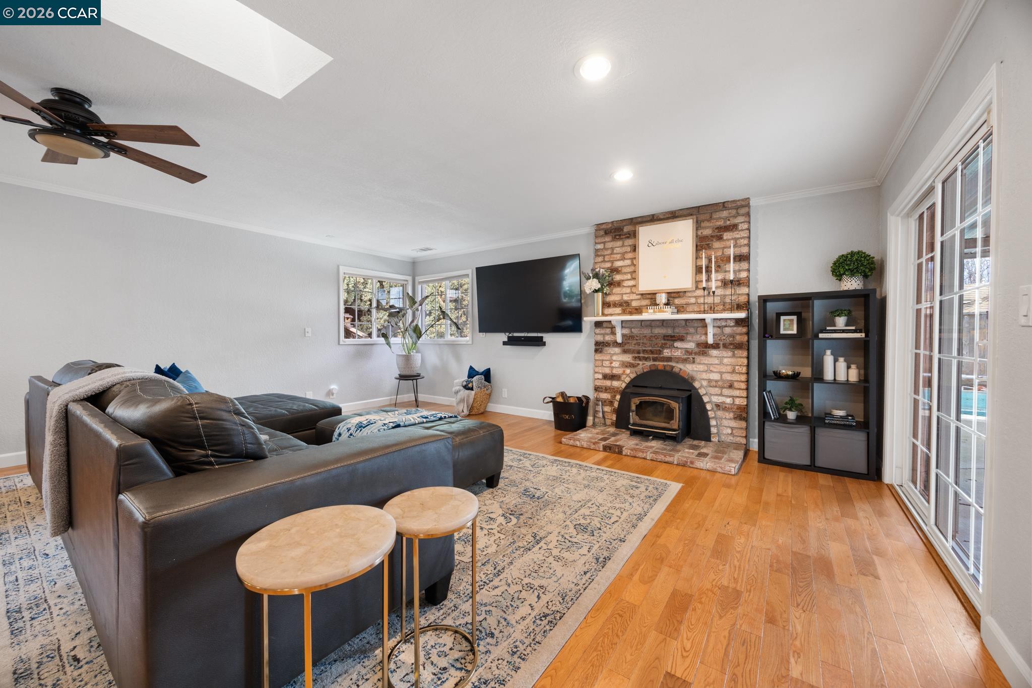 Detail Gallery Image 11 of 45 For 889 Palisade Dr, Martinez,  CA 94553 - 3 Beds | 2 Baths