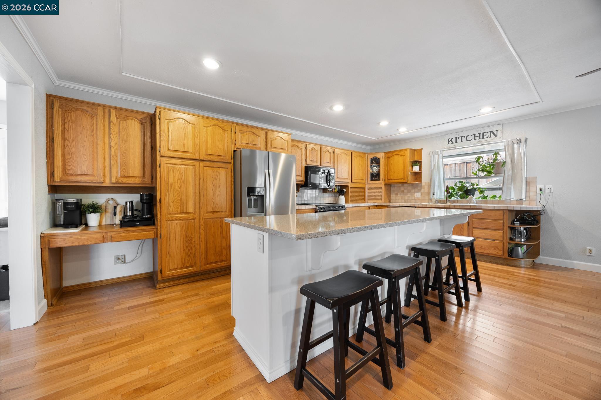 Detail Gallery Image 6 of 45 For 889 Palisade Dr, Martinez,  CA 94553 - 3 Beds | 2 Baths