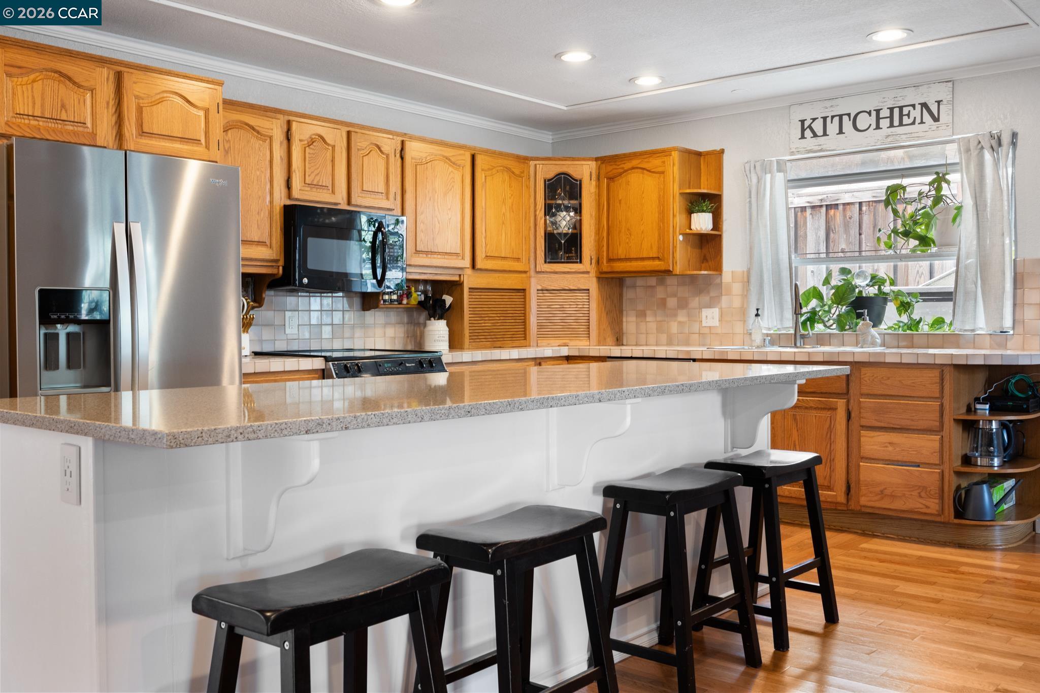 Detail Gallery Image 9 of 45 For 889 Palisade Dr, Martinez,  CA 94553 - 3 Beds | 2 Baths