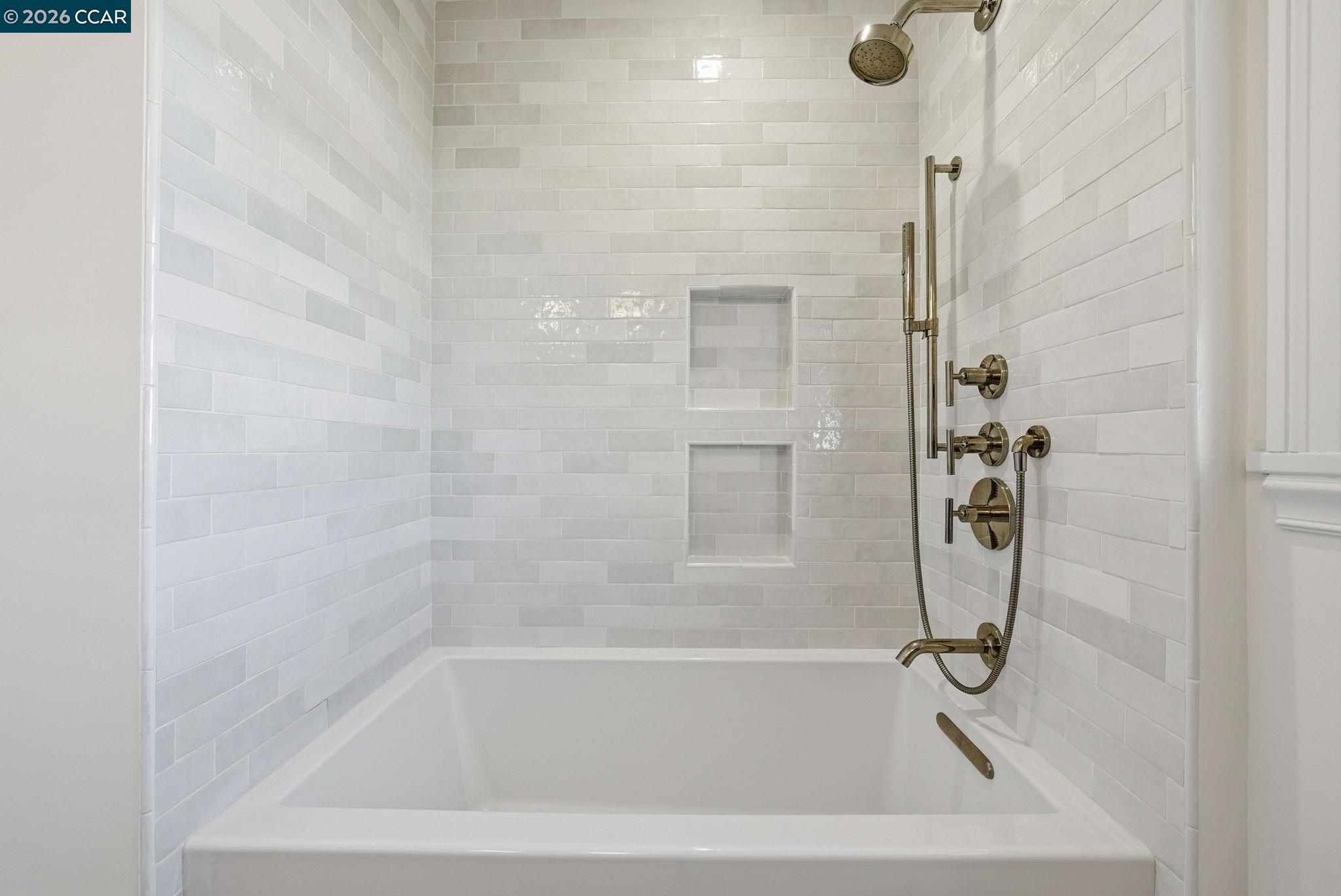 Detail Gallery Image 42 of 59 For 576 Begier Ave, San Leandro,  CA 94577 - 3 Beds | 1/1 Baths