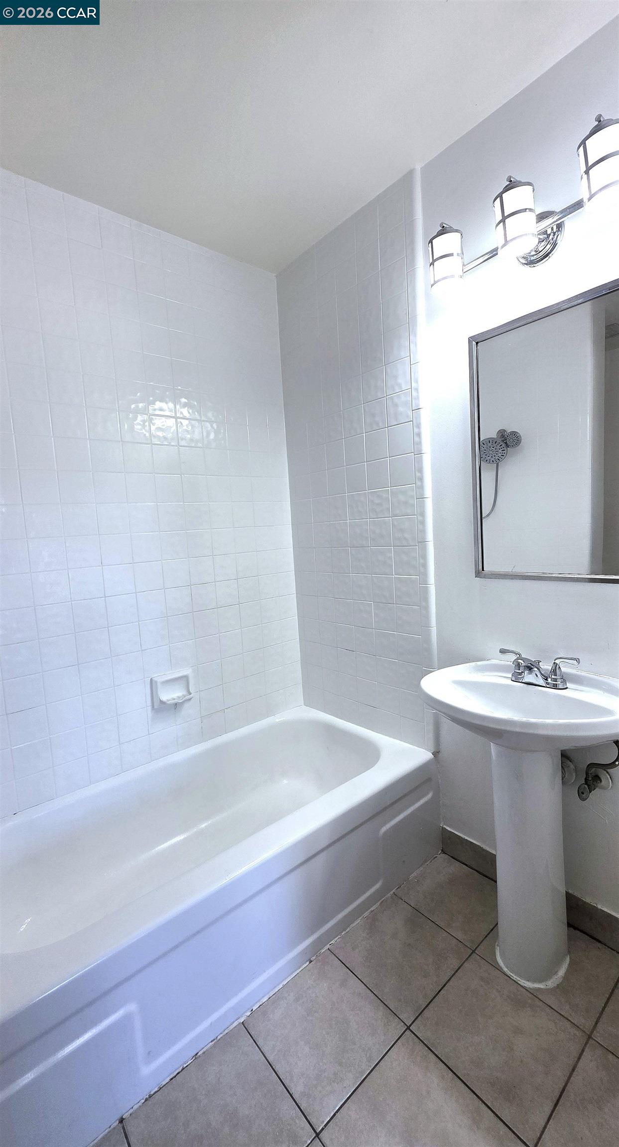 Photo #15: 41123784 Listing: Photo #15