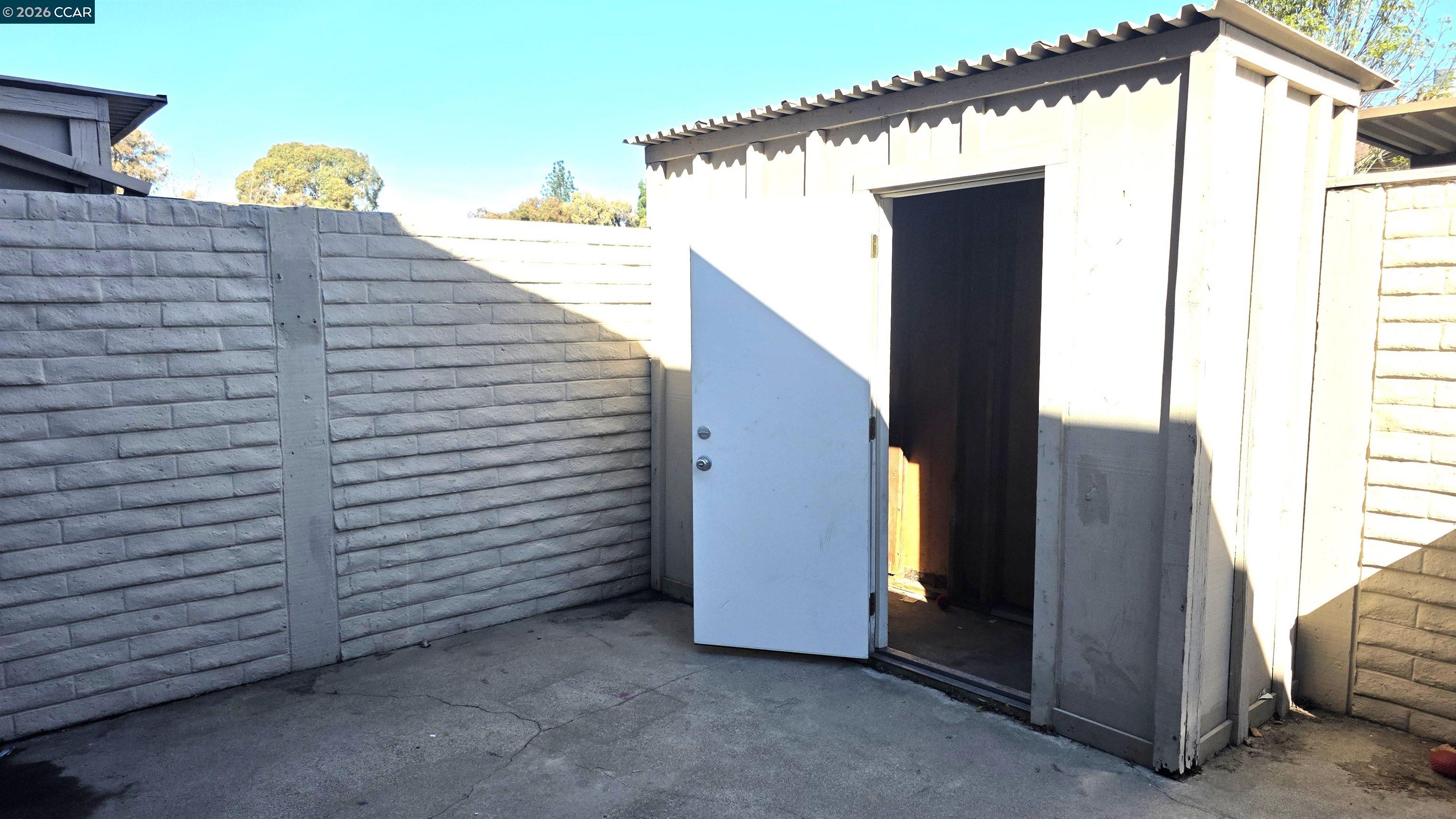 Photo #4: 41123784 Listing: Photo #4