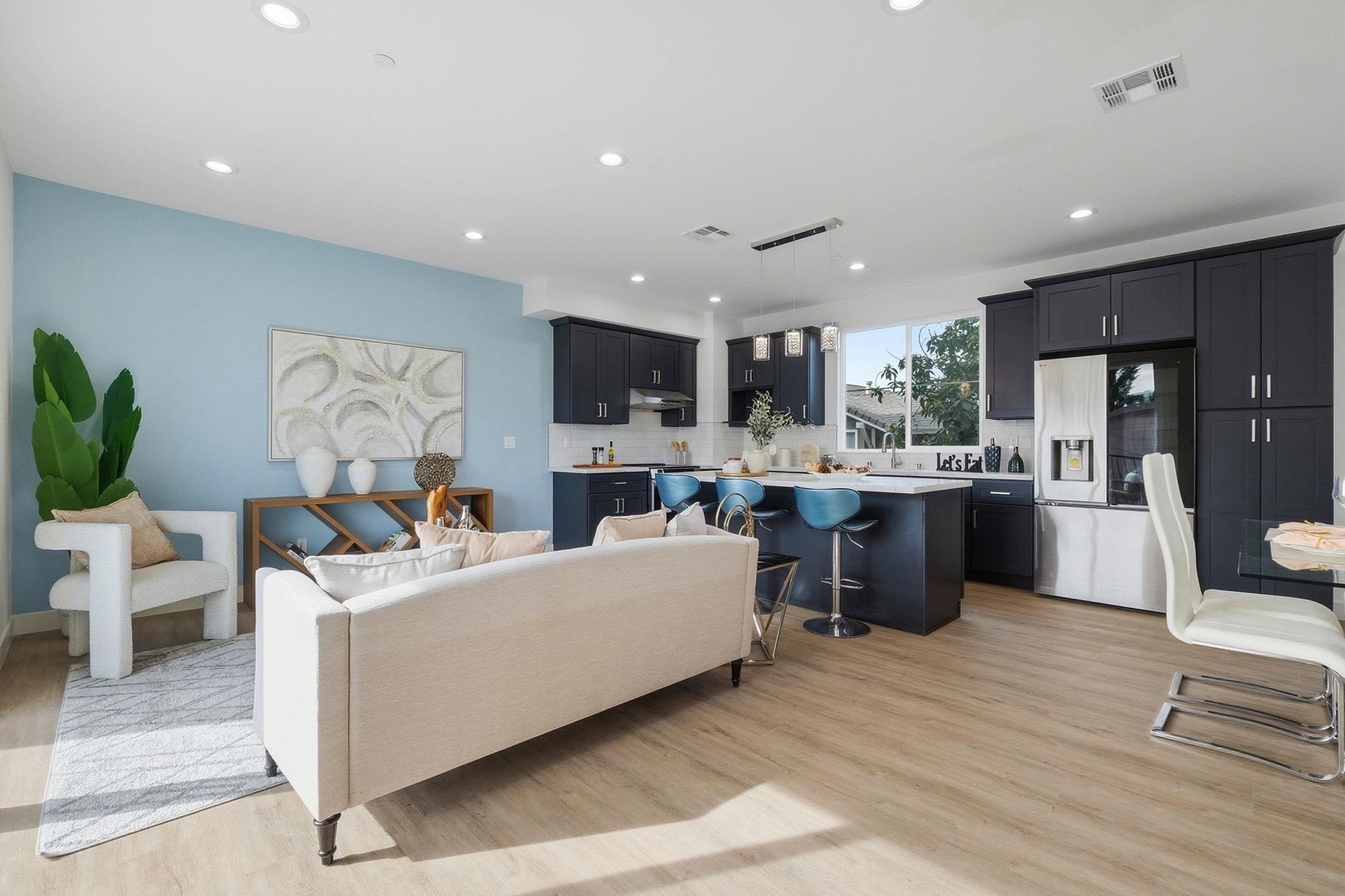 Photo #4: 41123786 Listing: Photo #4