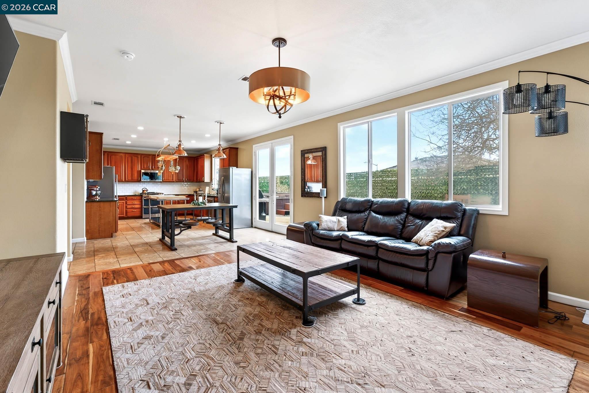 Detail Gallery Image 15 of 38 For 41 Galveston Bay Ct, Pittsburg,  CA 94565 - 4 Beds | 2/1 Baths