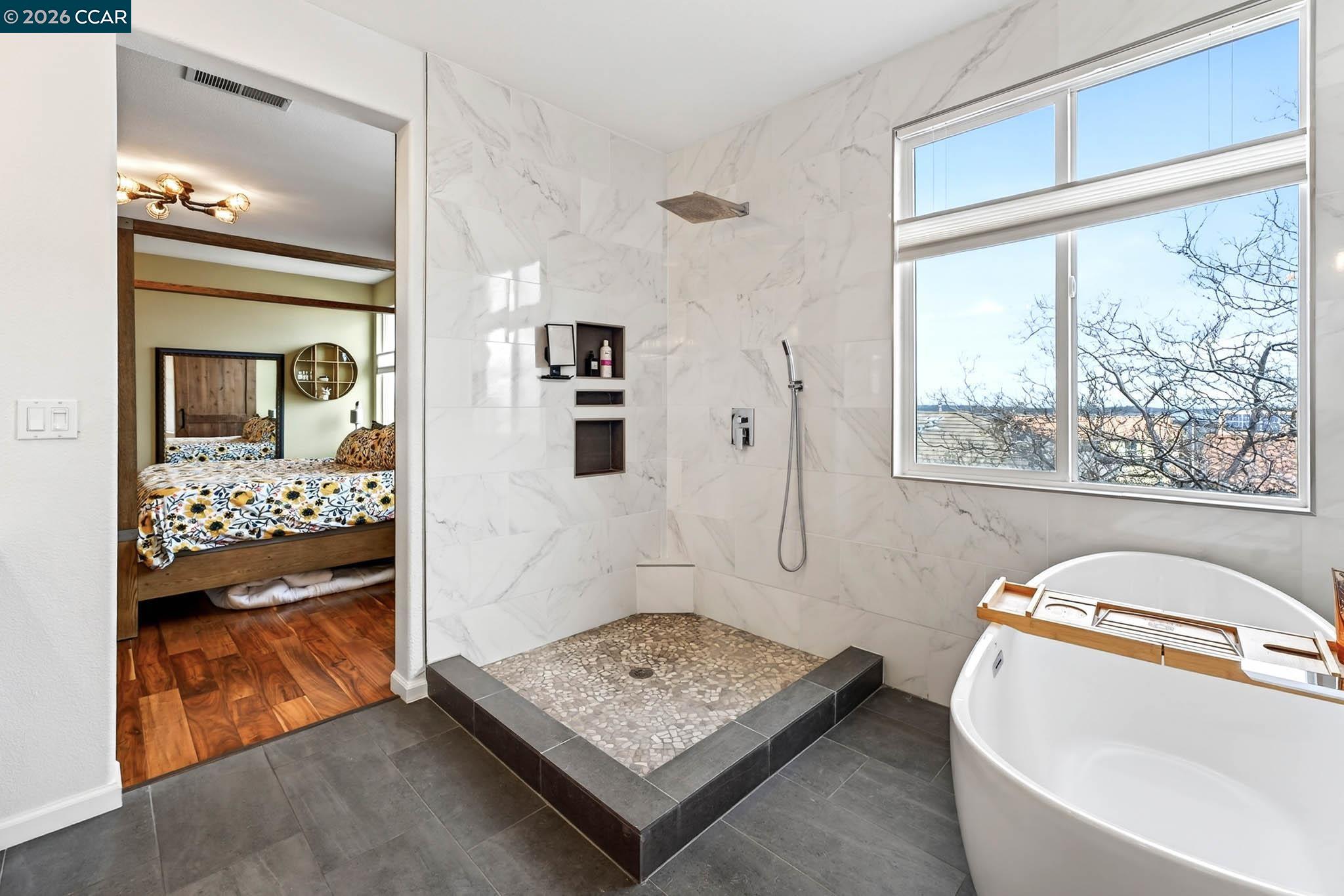 Detail Gallery Image 23 of 38 For 41 Galveston Bay Ct, Pittsburg,  CA 94565 - 4 Beds | 2/1 Baths