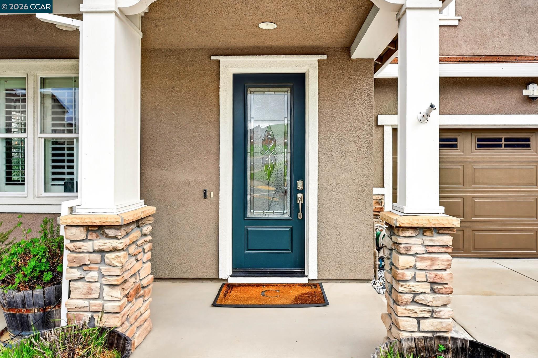 Detail Gallery Image 4 of 38 For 41 Galveston Bay Ct, Pittsburg,  CA 94565 - 4 Beds | 2/1 Baths