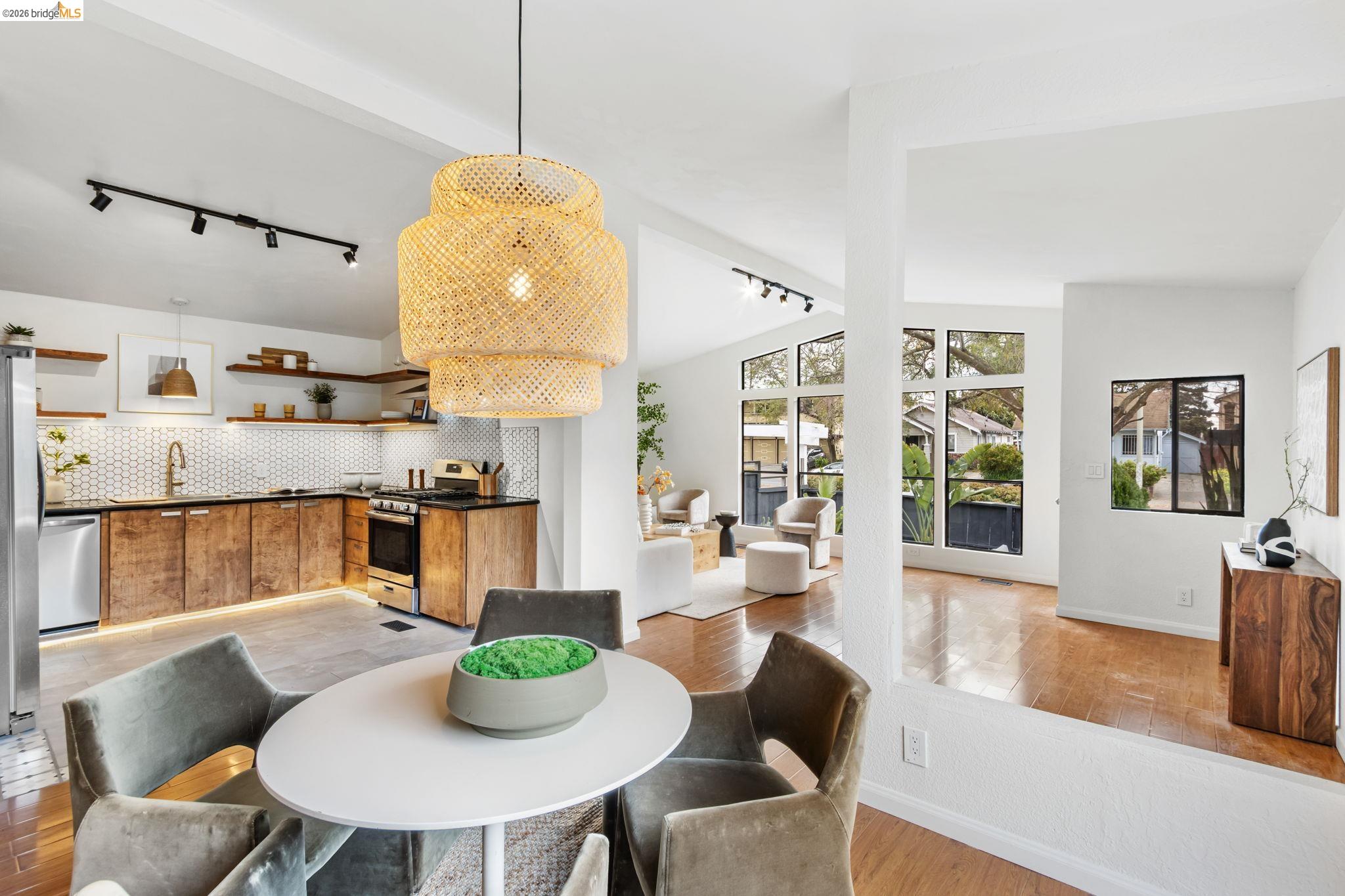 Front Image Thumbnail for EB41123791