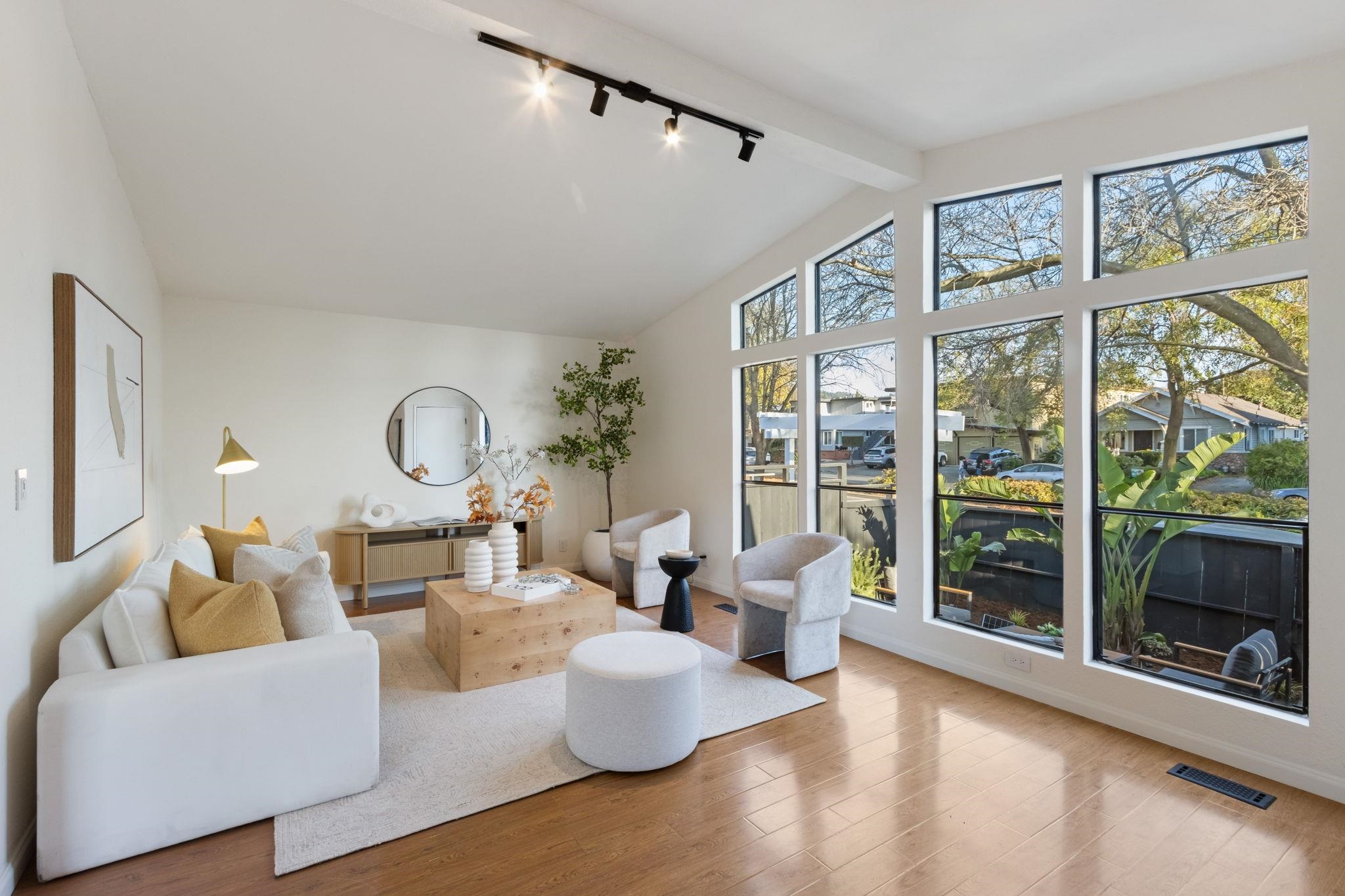 Detail Gallery Image 12 of 60 For 3723 35th Ave, Oakland,  CA 94619 - 3 Beds | 2 Baths