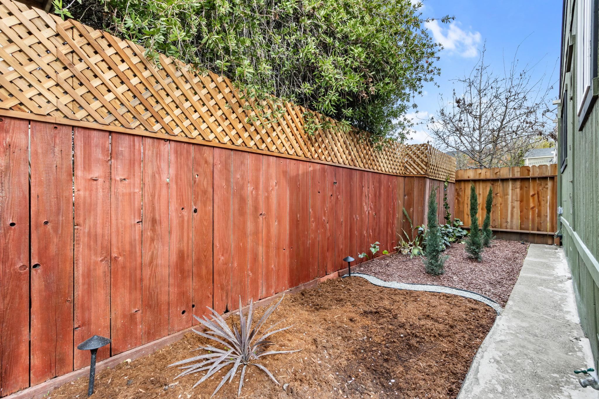 Detail Gallery Image 41 of 60 For 3723 35th Ave, Oakland,  CA 94619 - 3 Beds | 2 Baths