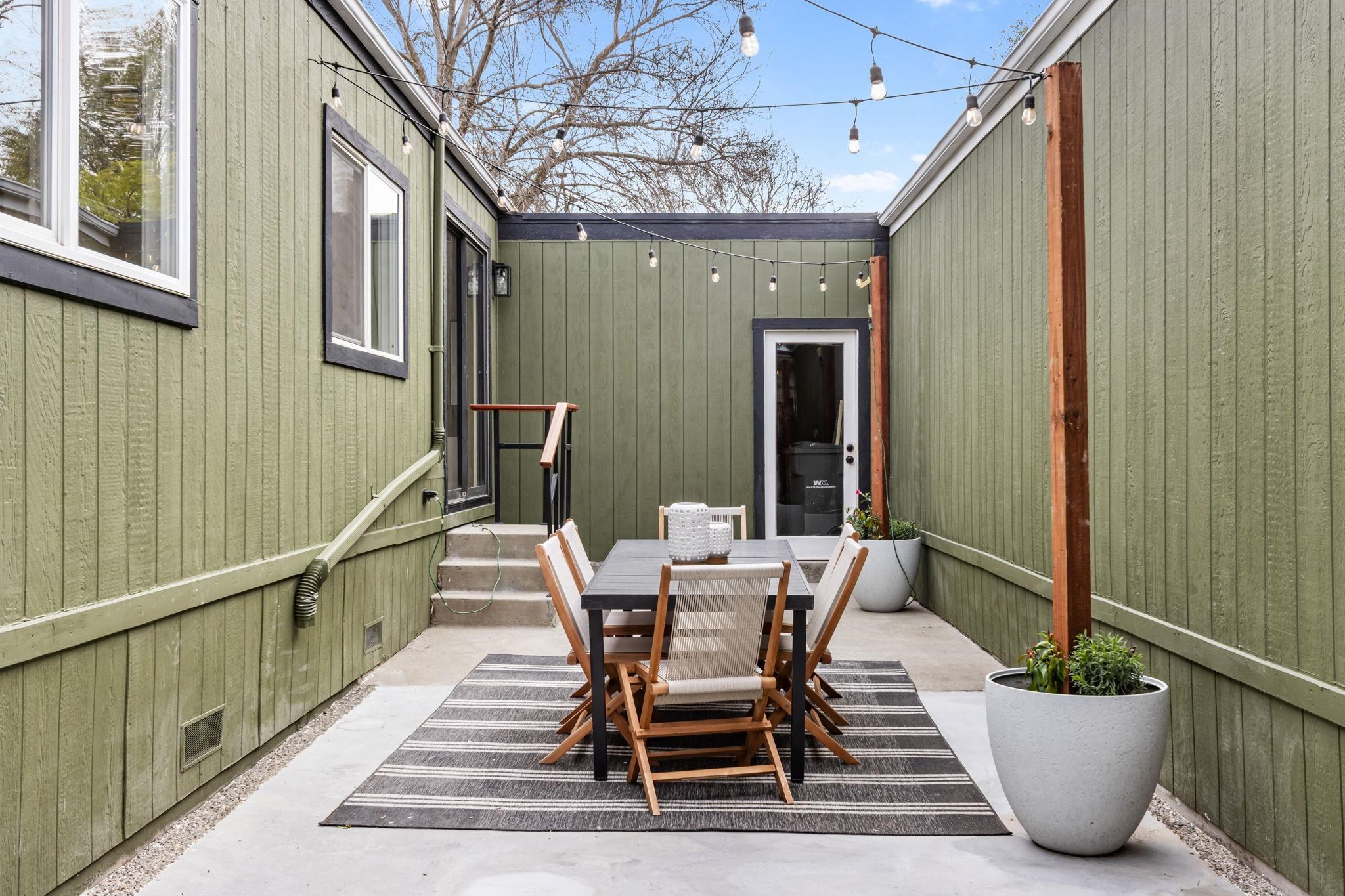 Detail Gallery Image 42 of 60 For 3723 35th Ave, Oakland,  CA 94619 - 3 Beds | 2 Baths