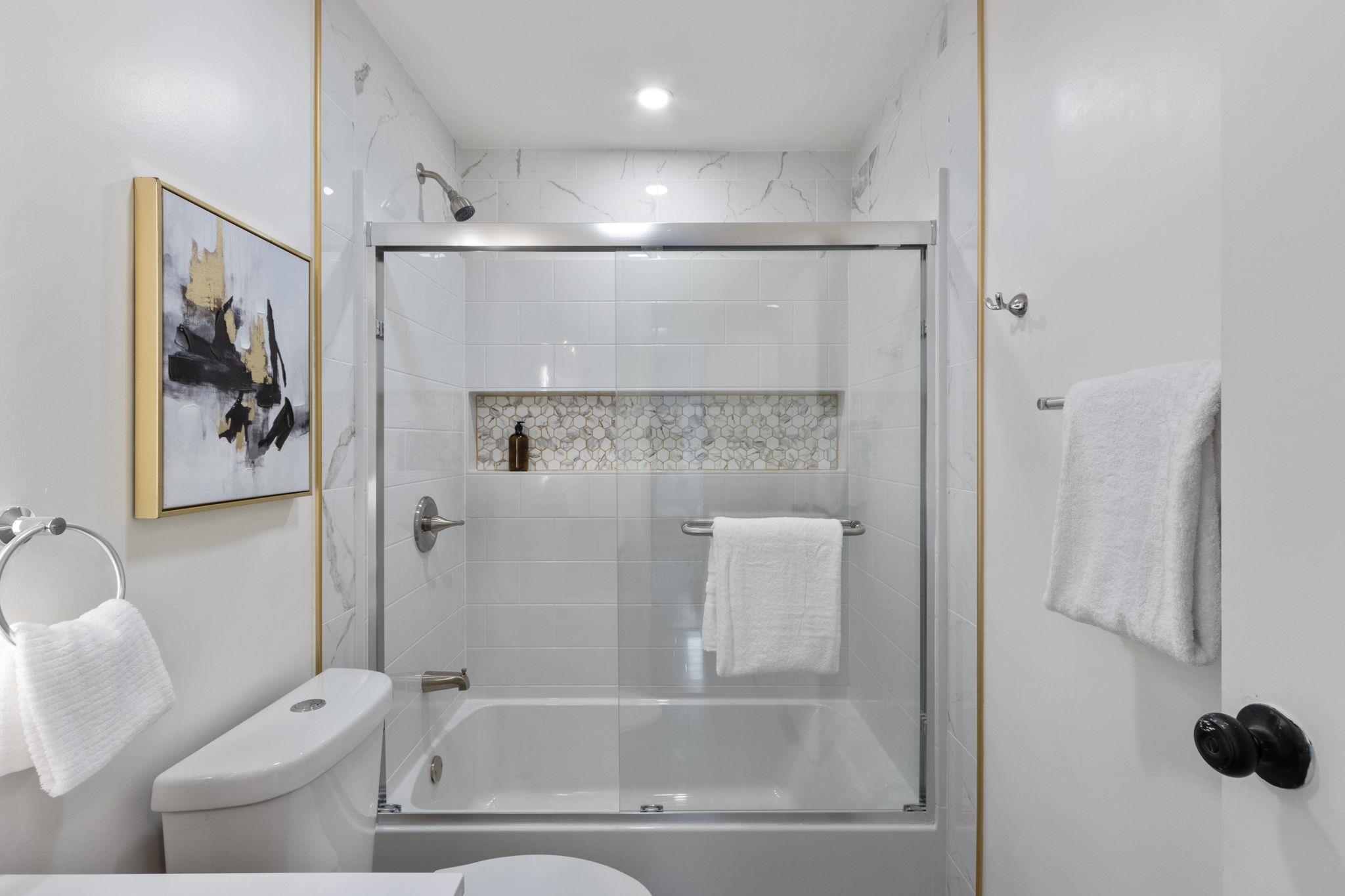 Detail Gallery Image 49 of 60 For 3723 35th Ave, Oakland,  CA 94619 - 3 Beds | 2 Baths