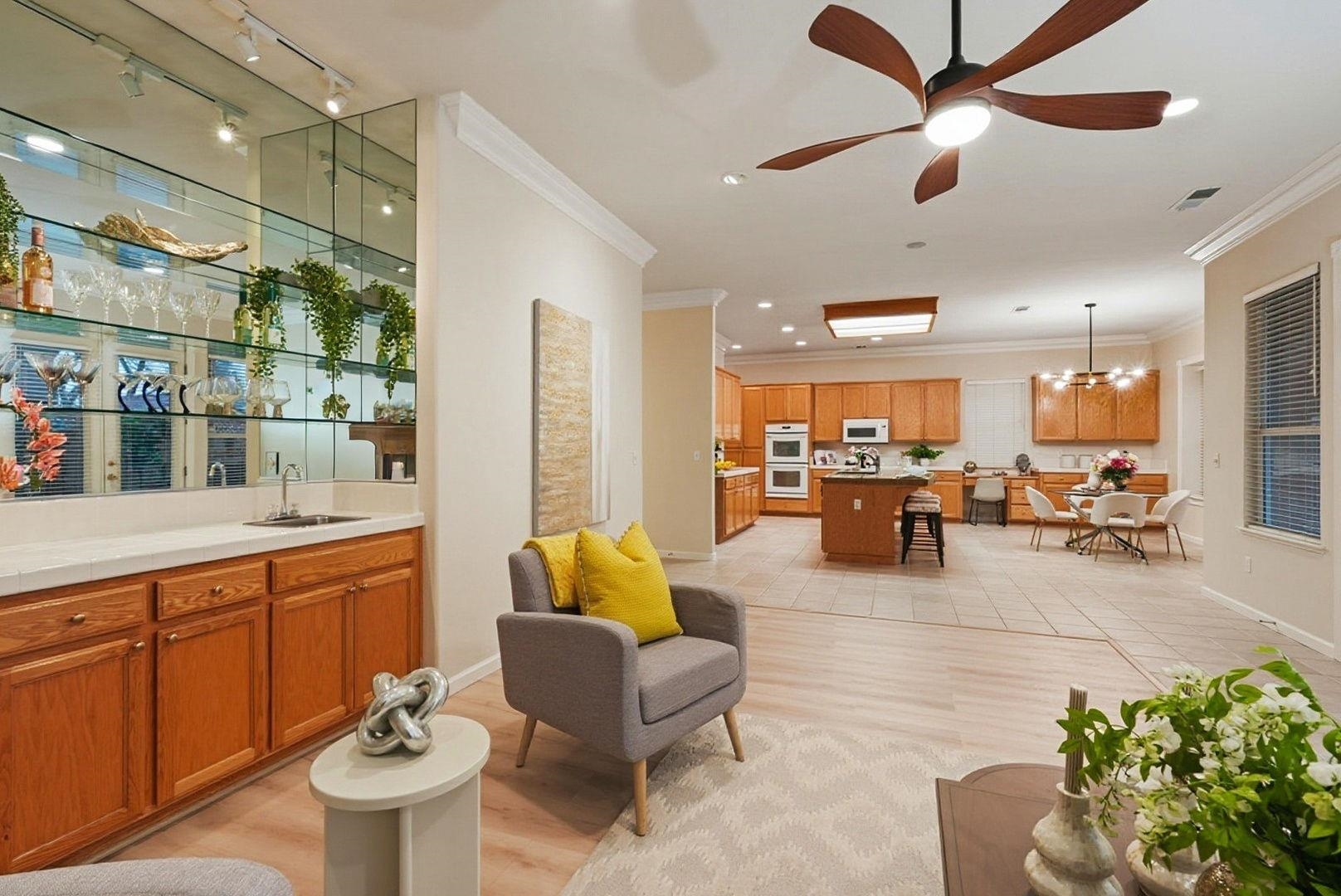 Detail Gallery Image 11 of 43 For 663 Clay Way, Ripon,  CA 95366 - 5 Beds | 4 Baths