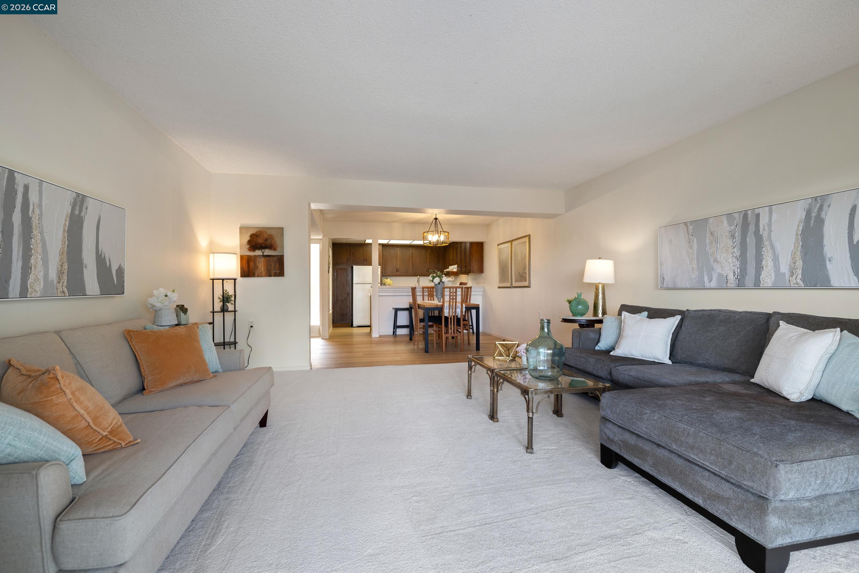 Photo #8: 41123794 Listing: Photo #8