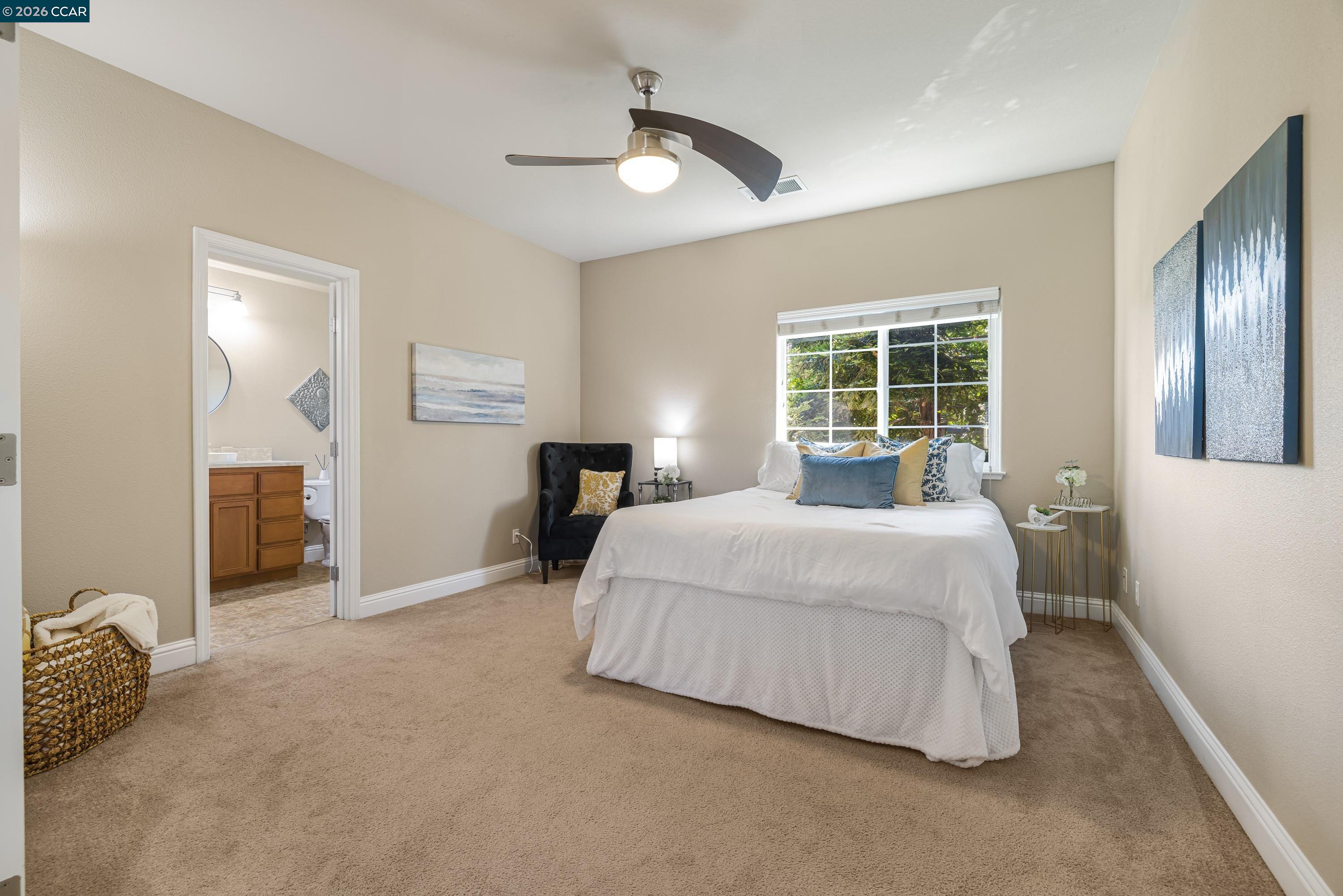 Photo #15: 41123795 Listing: Photo #15