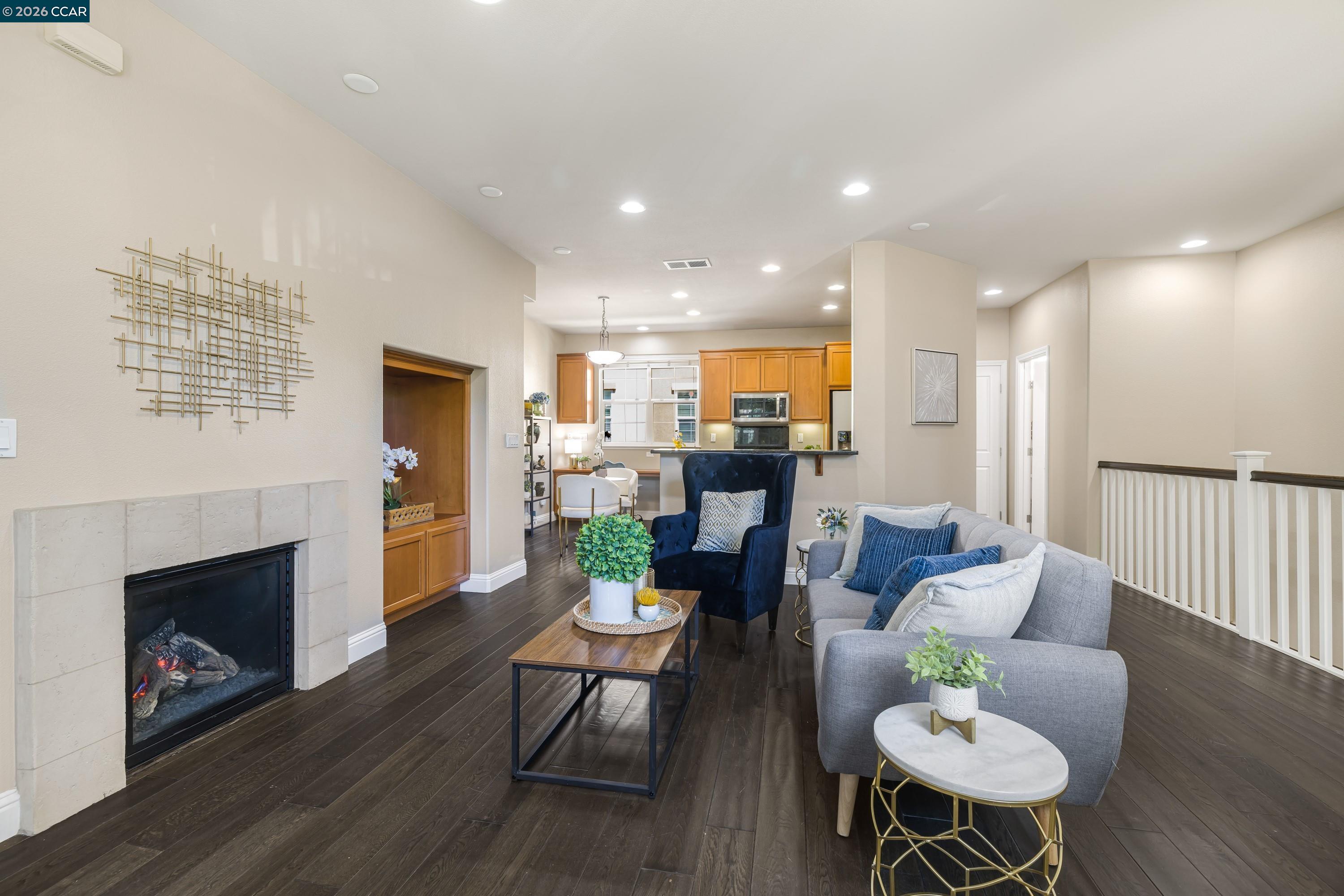 Photo #3: 41123795 Listing: Photo #3