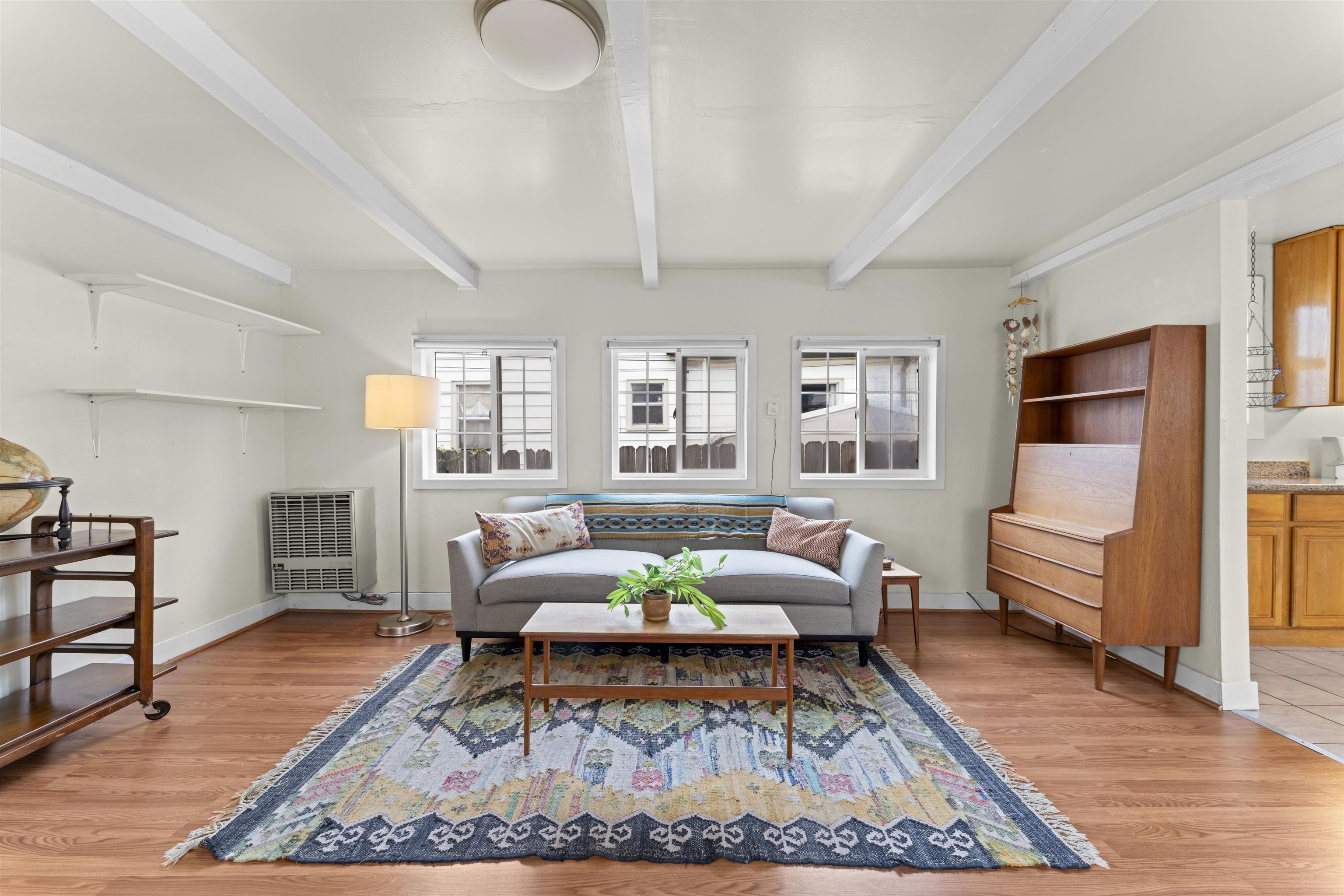 Front Image Thumbnail for EB41123796