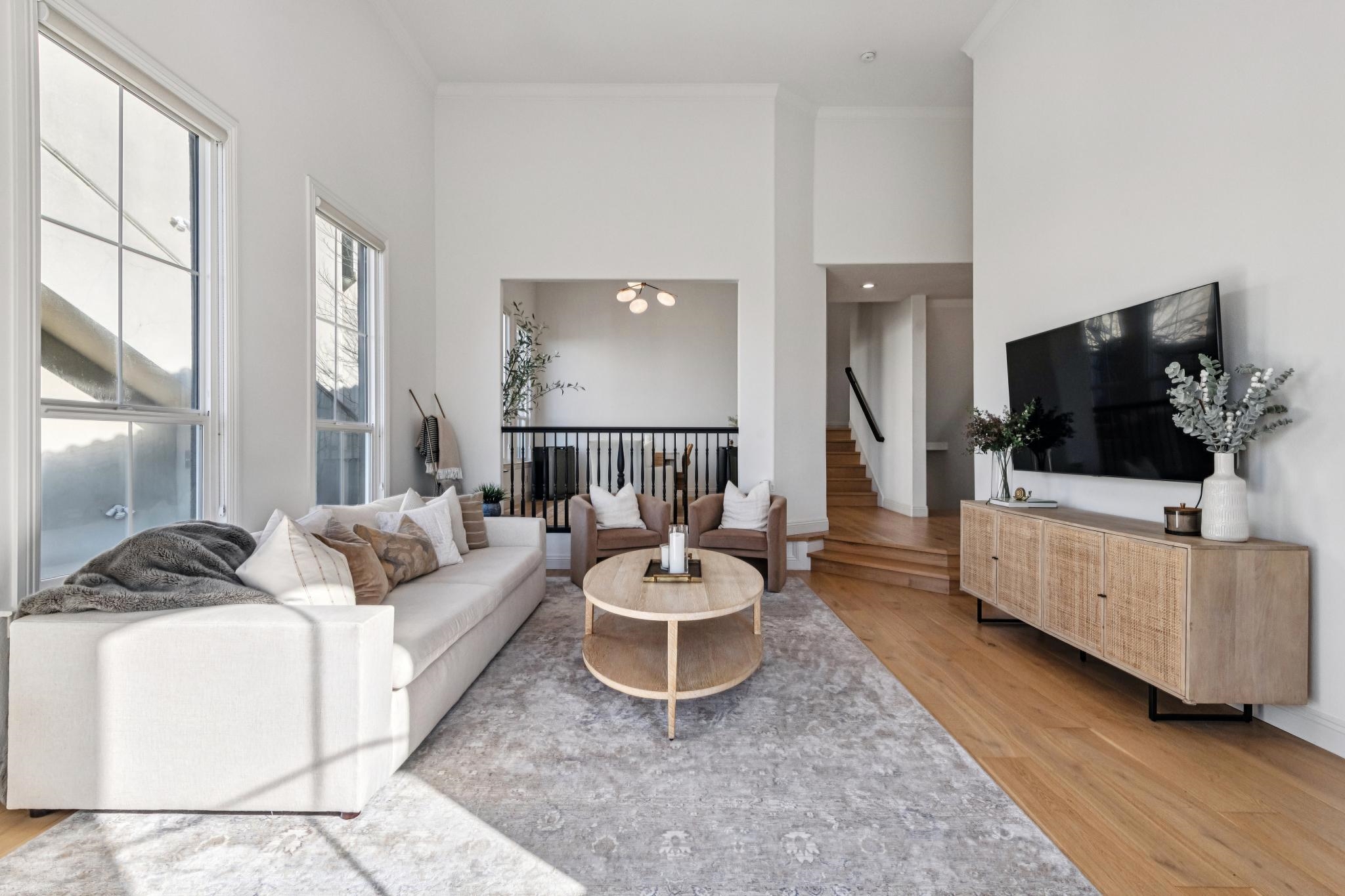 Detail Gallery Image 13 of 60 For 6194 Mazuela Dr, Oakland,  CA 94611 - 4 Beds | 4 Baths