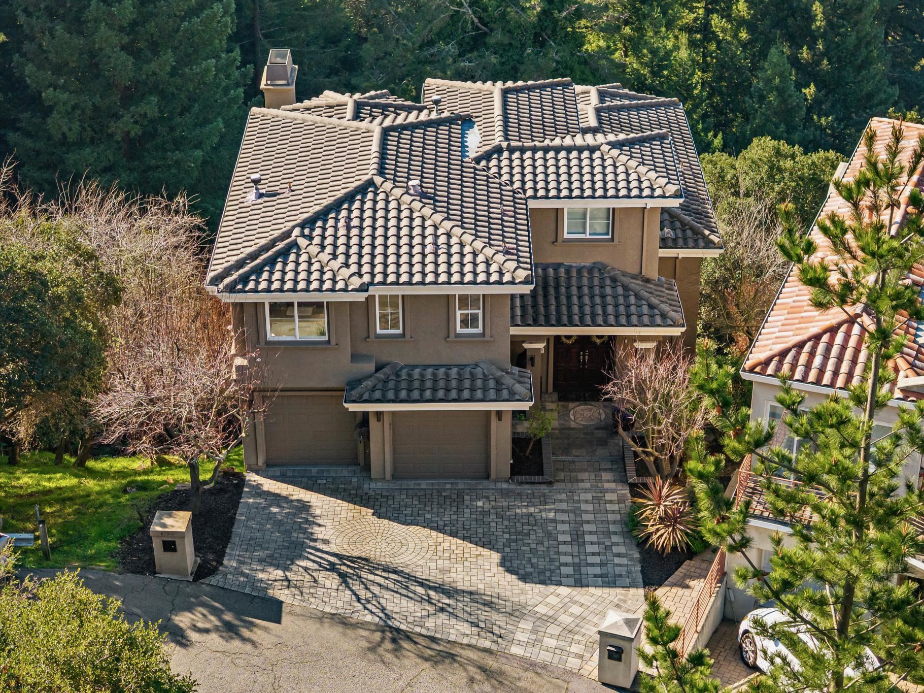 Detail Gallery Image 3 of 60 For 6194 Mazuela Dr, Oakland,  CA 94611 - 4 Beds | 4 Baths