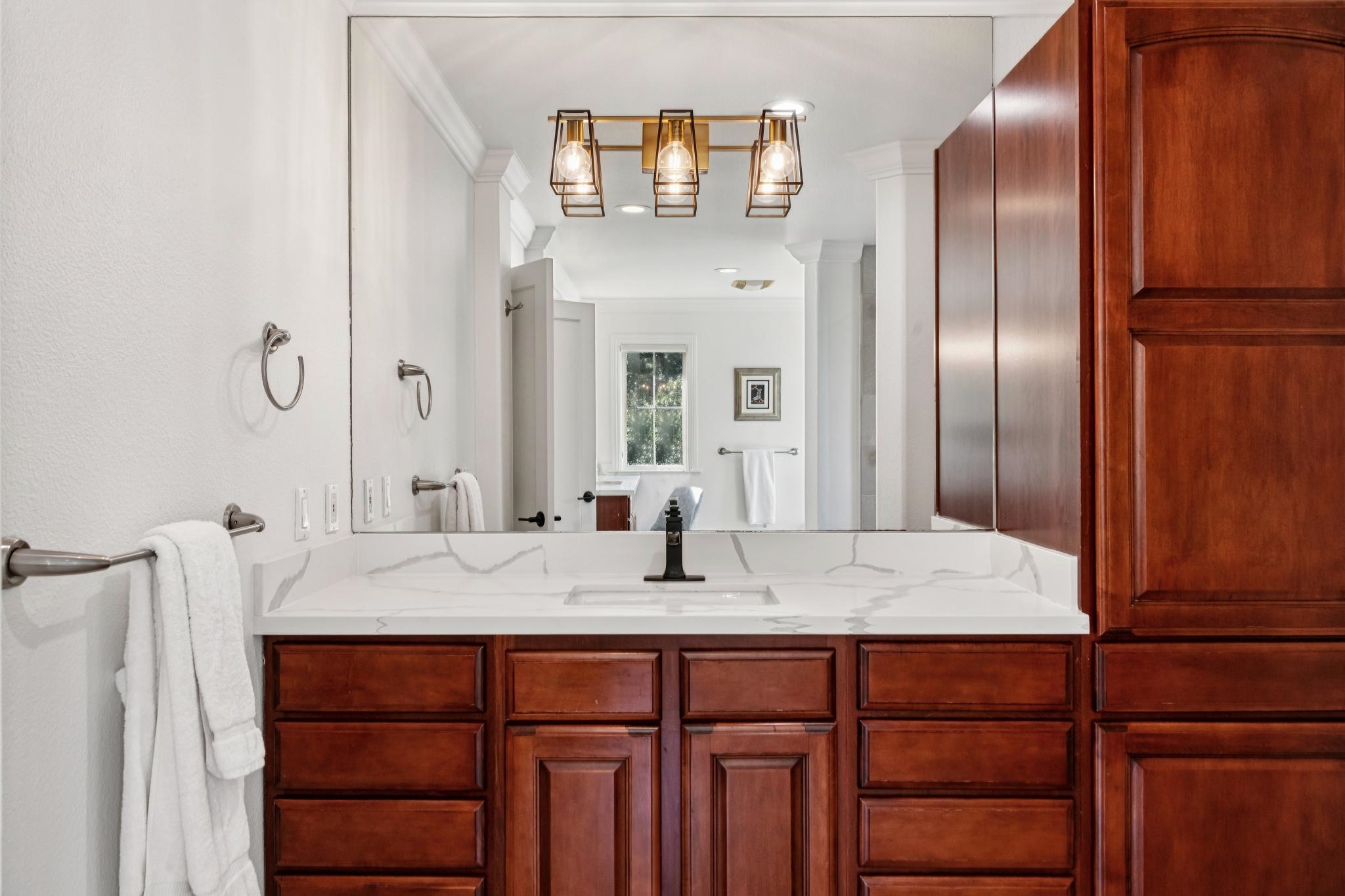 Detail Gallery Image 40 of 60 For 6194 Mazuela Dr, Oakland,  CA 94611 - 4 Beds | 4 Baths