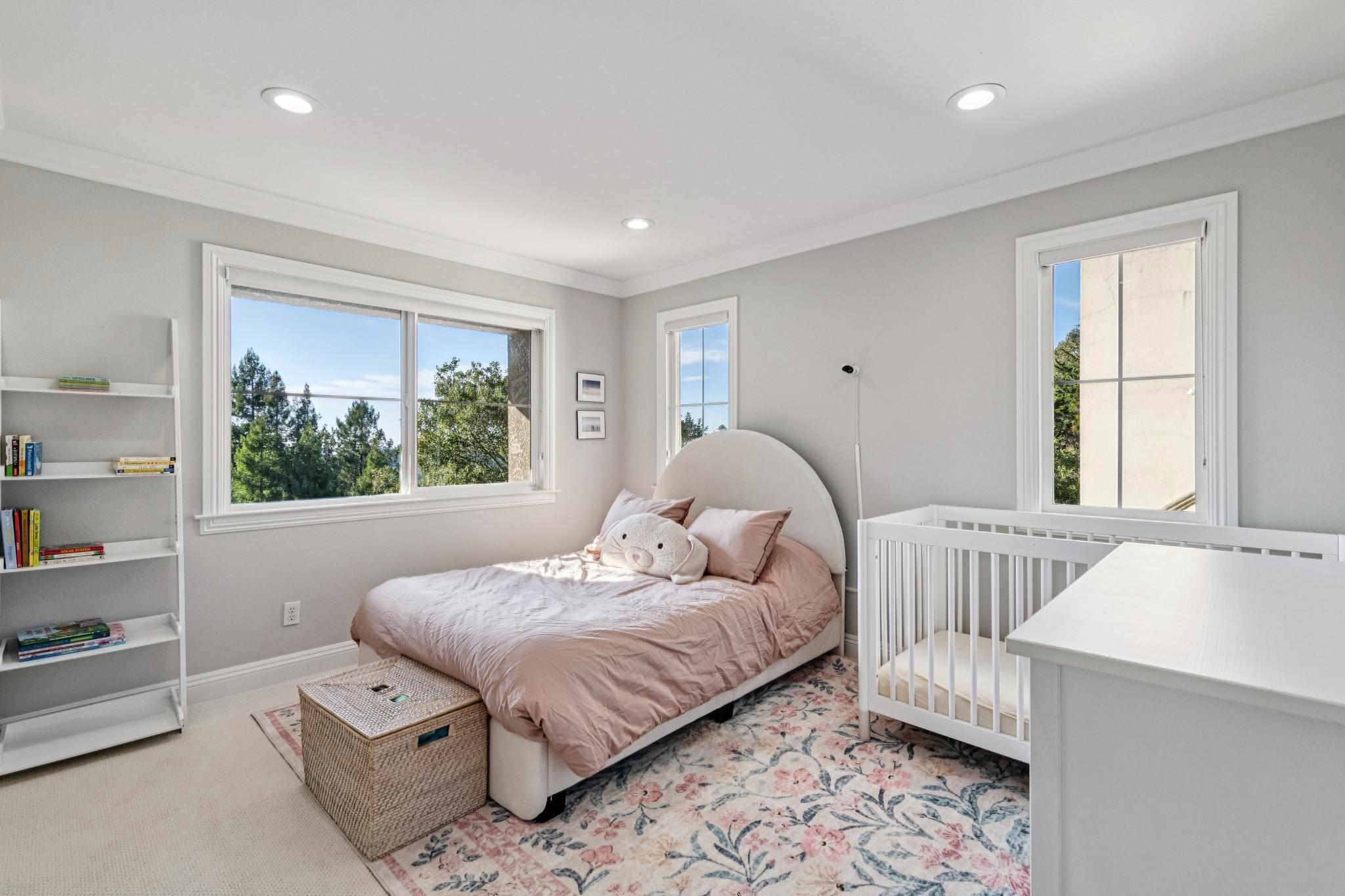 Detail Gallery Image 46 of 60 For 6194 Mazuela Dr, Oakland,  CA 94611 - 4 Beds | 4 Baths