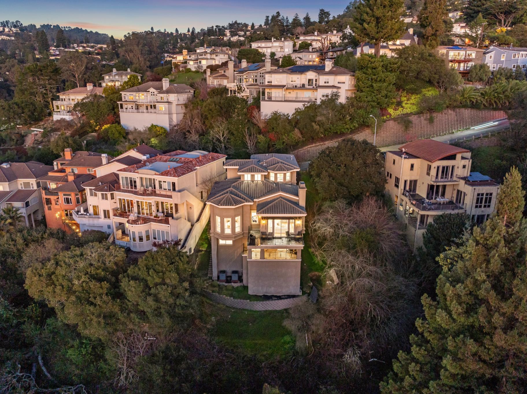 Detail Gallery Image 58 of 60 For 6194 Mazuela Dr, Oakland,  CA 94611 - 4 Beds | 4 Baths