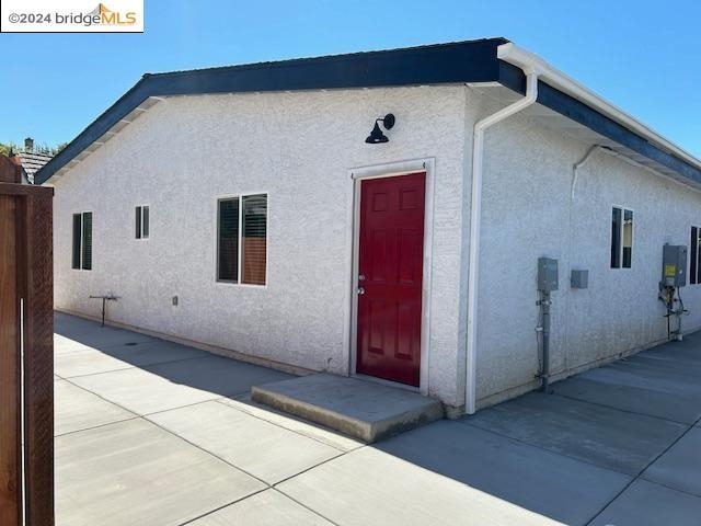 Detail Gallery Image 3 of 14 For 133a Greenmeadow Cir, Pittsburg,  CA 94565 - 3 Beds | 3 Baths